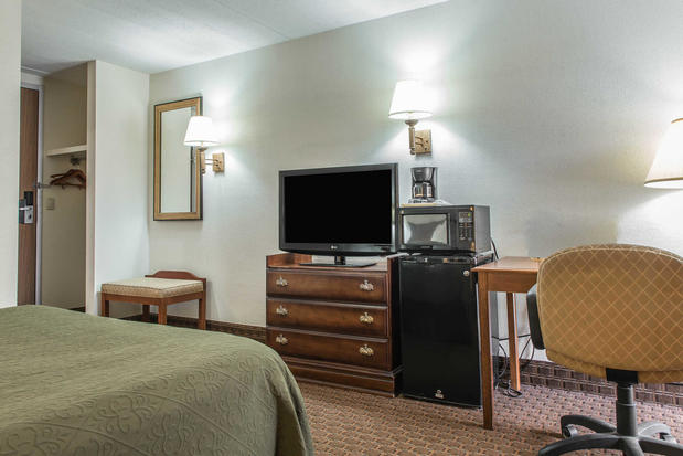 Images Rodeway Inn