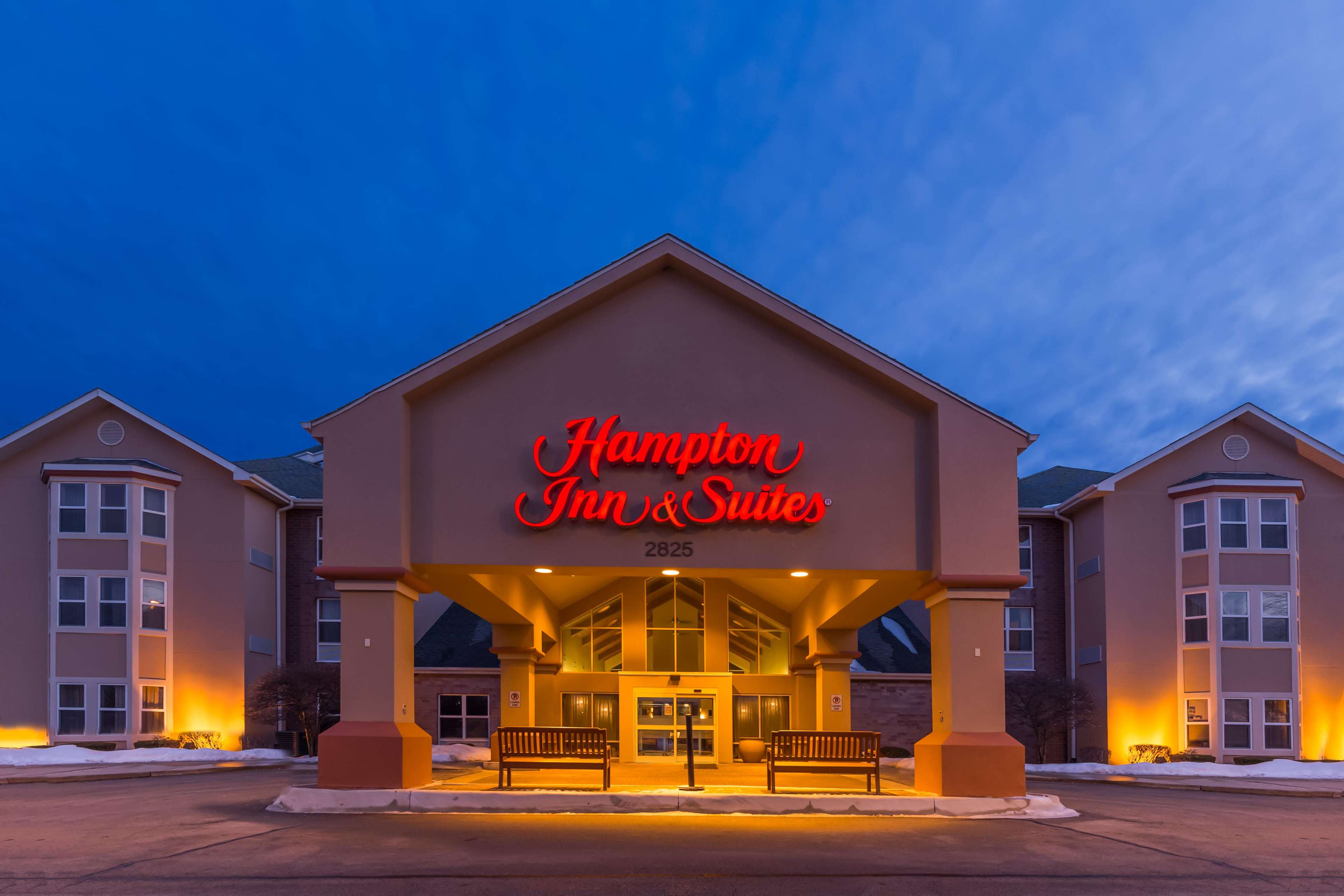 Hampton Inn & Suites Chicago/Hoffman Estates Photo