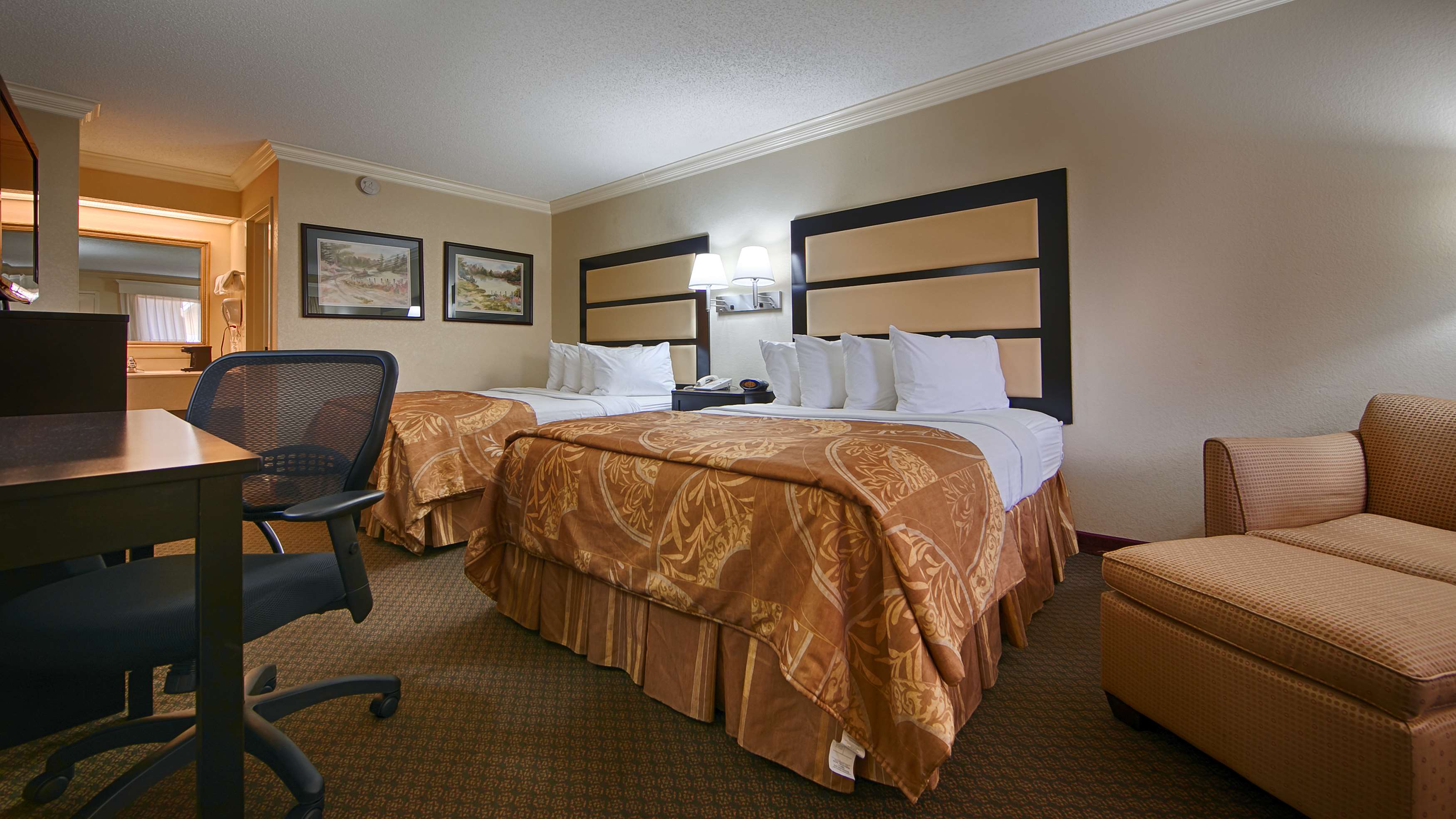 Best Western Inn & Suites of Macon Photo