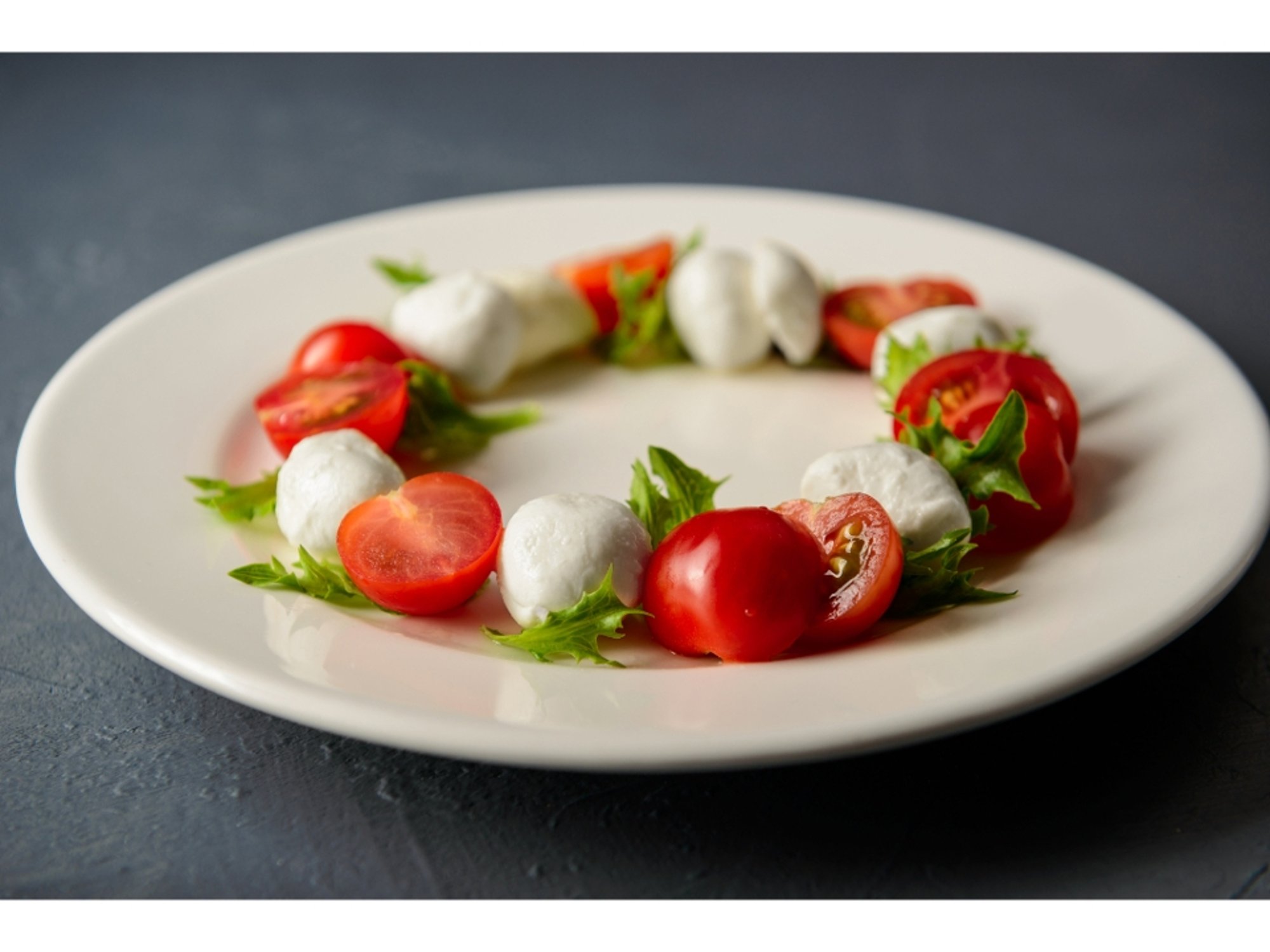 Fresh Mozzarella and Roasted Peppers