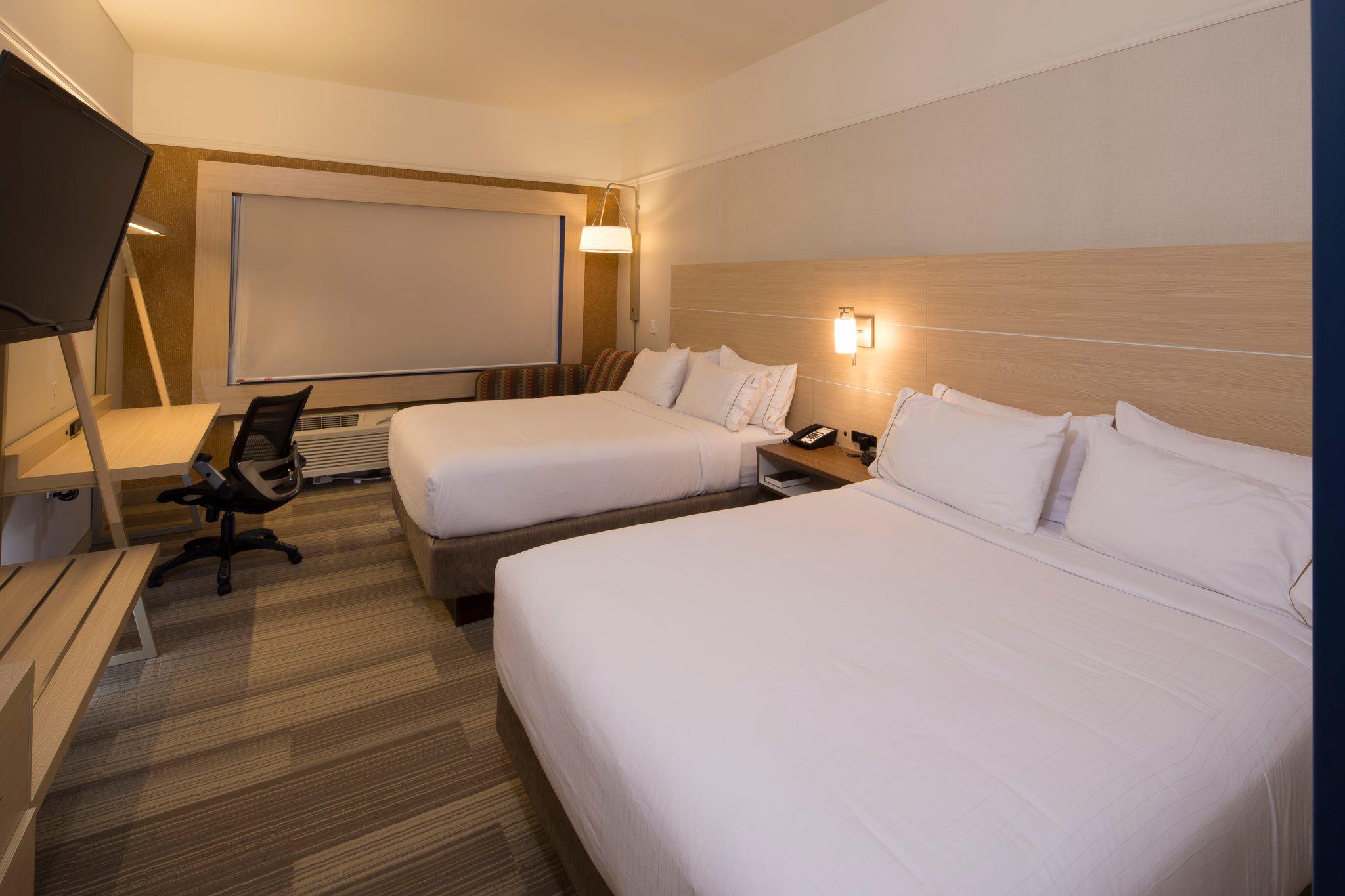 Holiday Inn Express & Suites Port Huron Photo