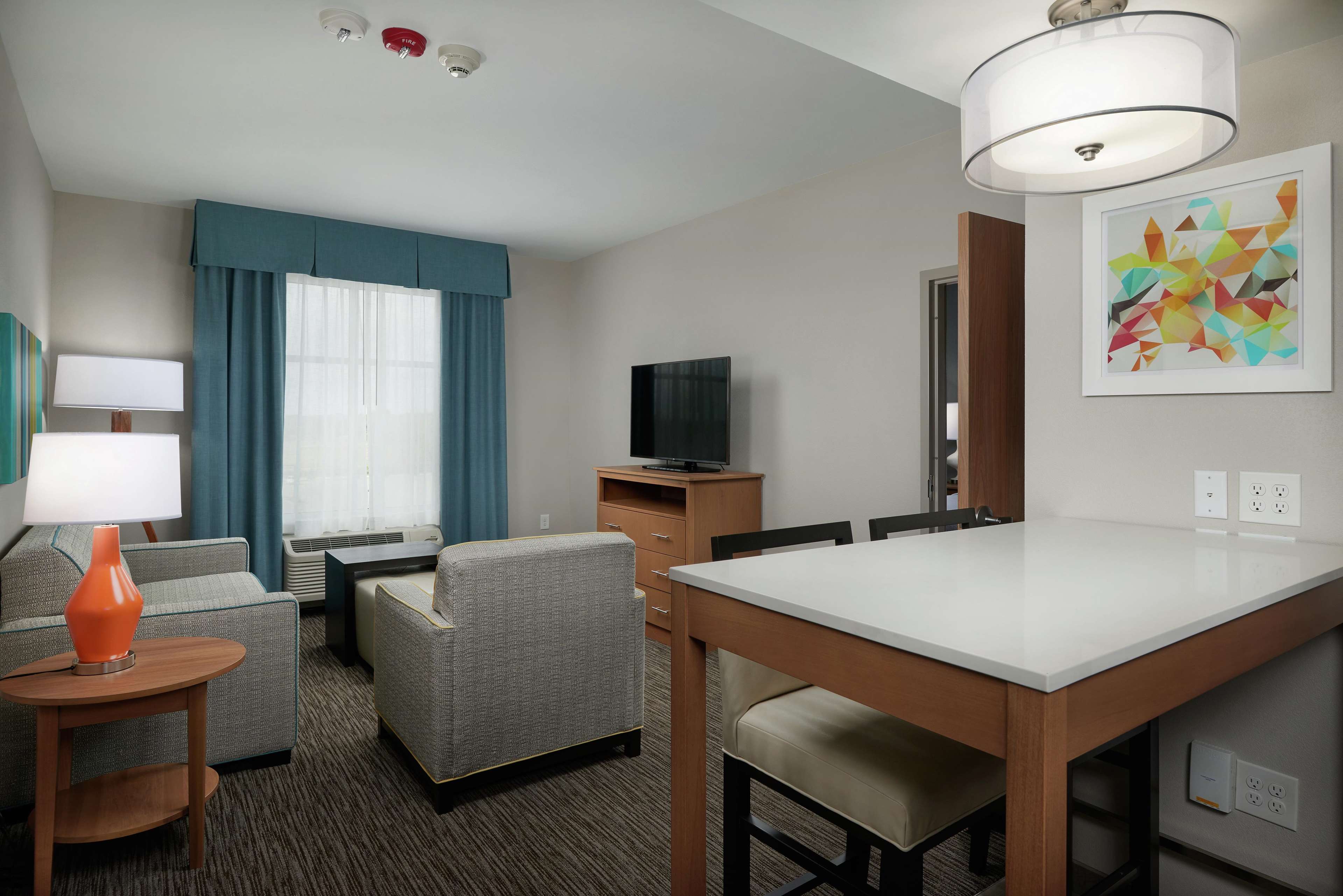 Homewood Suites By Hilton Cincinnati Midtown Photo