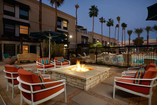 Images Hampton Inn & Suites Phoenix/Scottsdale on Shea Boulevard