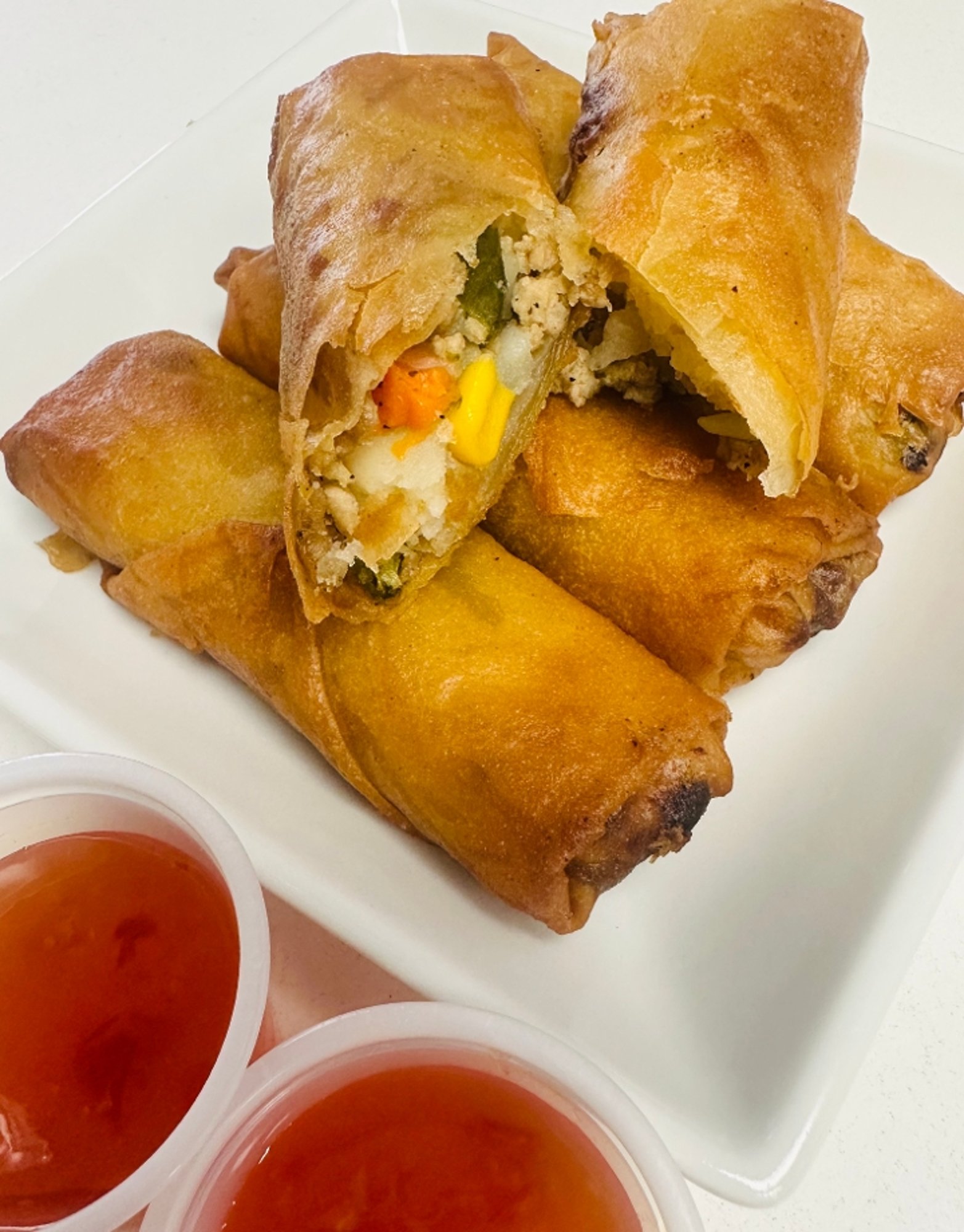 Pork Veggies Eggroll (4 pack)