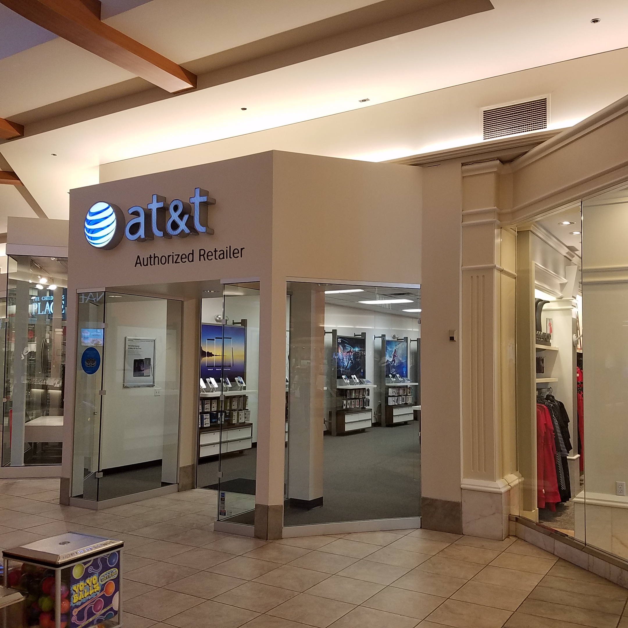 AT&T Store Photo