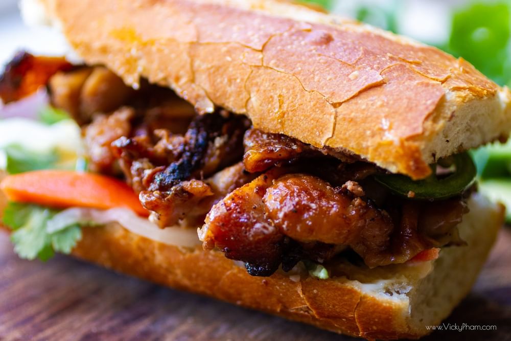 S 3. Banh Mi Ga Nuong