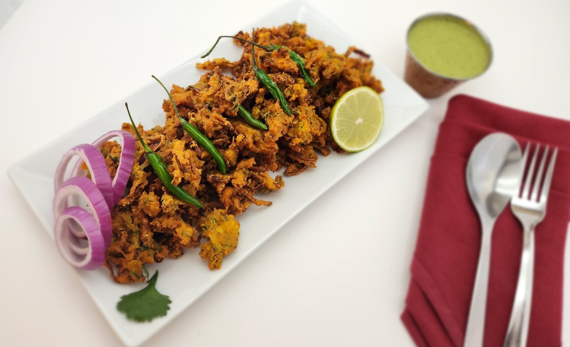 Pakora (Veg/Onion)