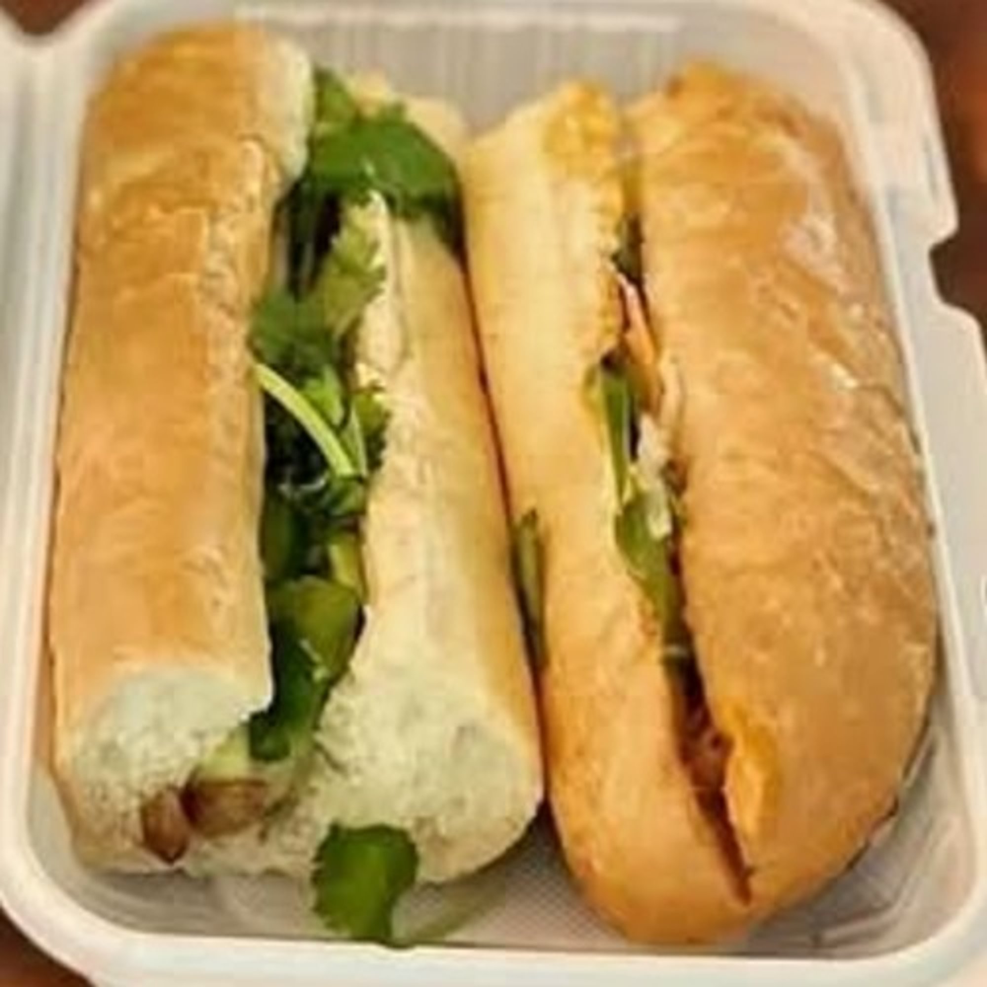 BM7. Grilled chicken sandwich