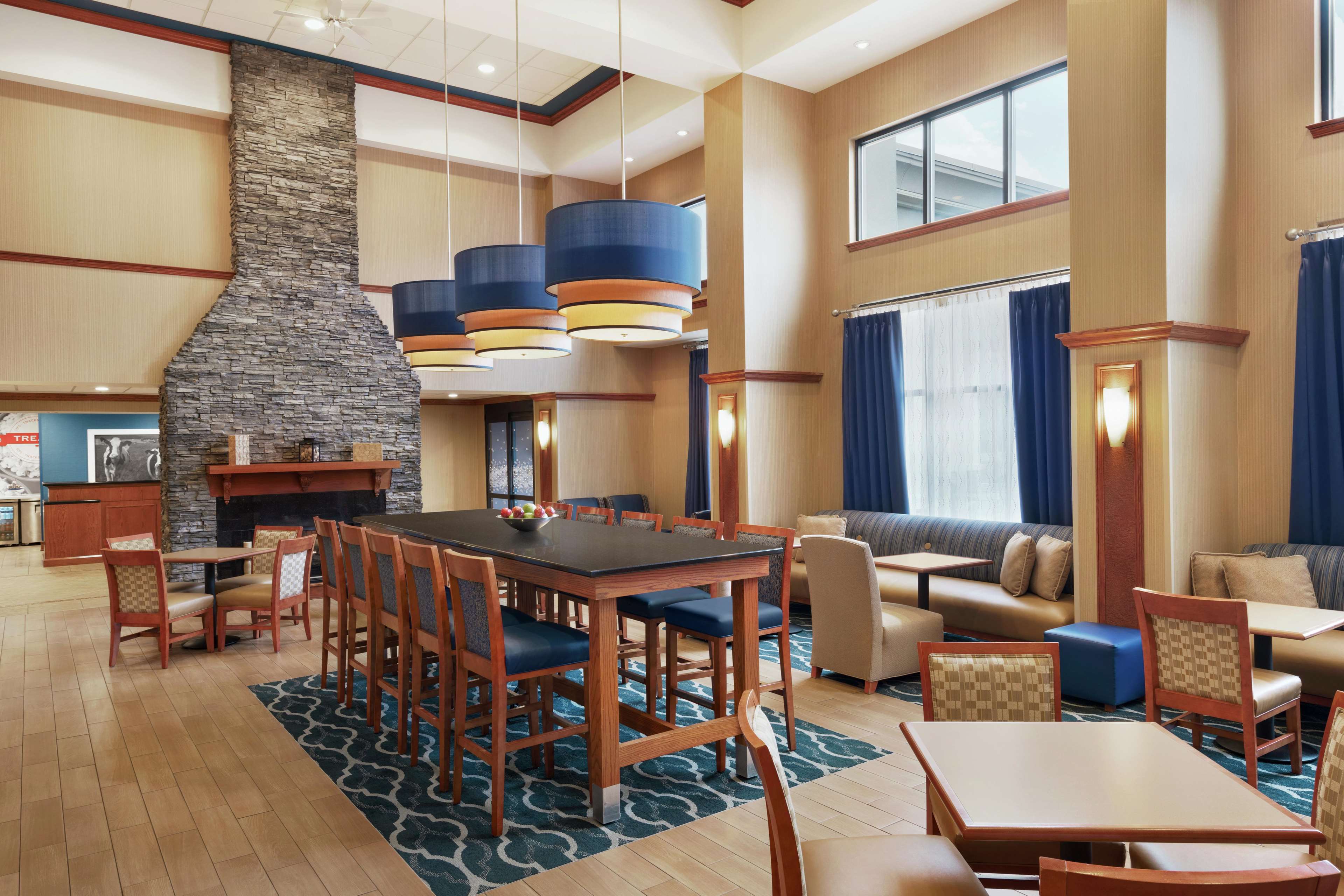 Hampton Inn & Suites Ephrata - Mountain Springs Photo