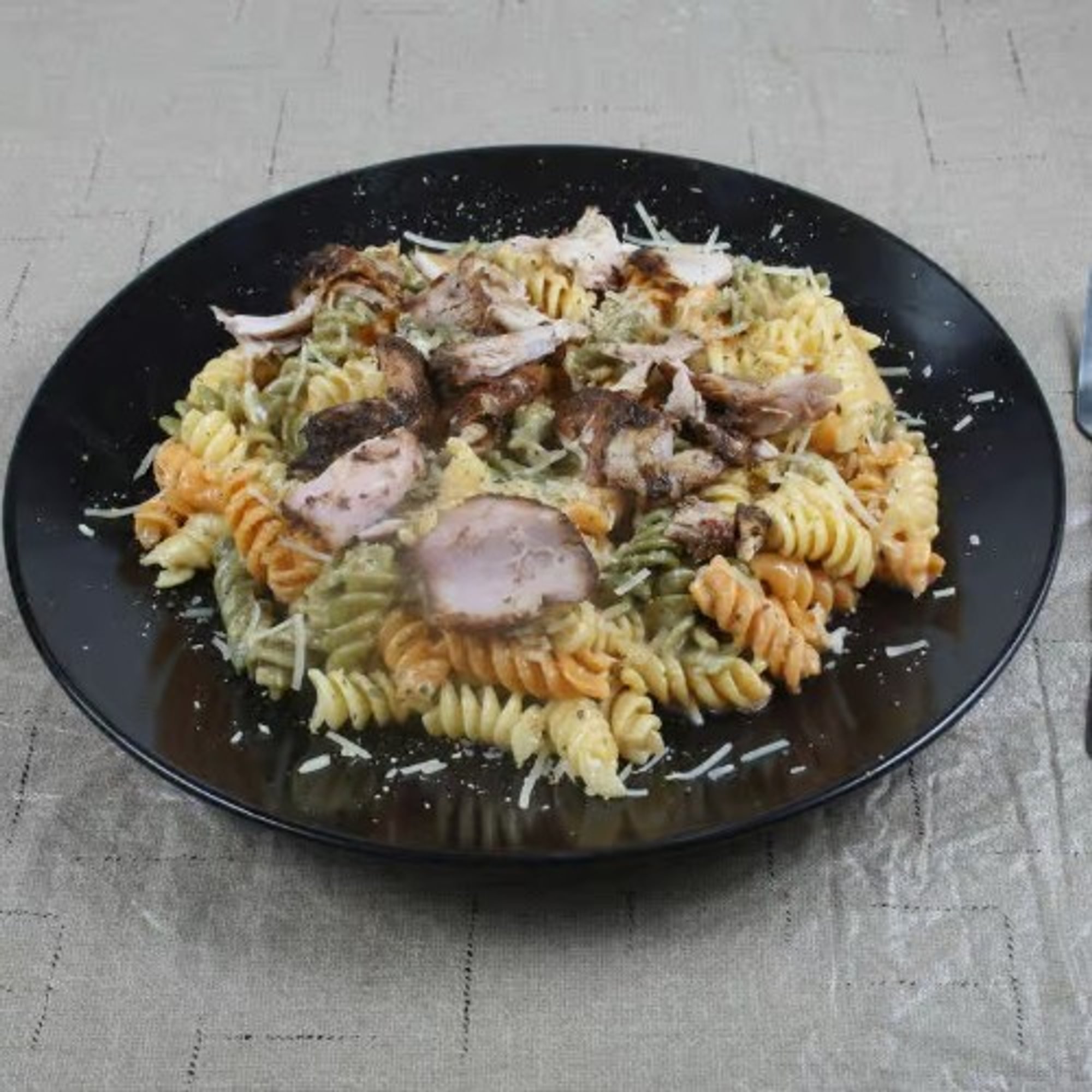 Alfredo Jerk Pasta