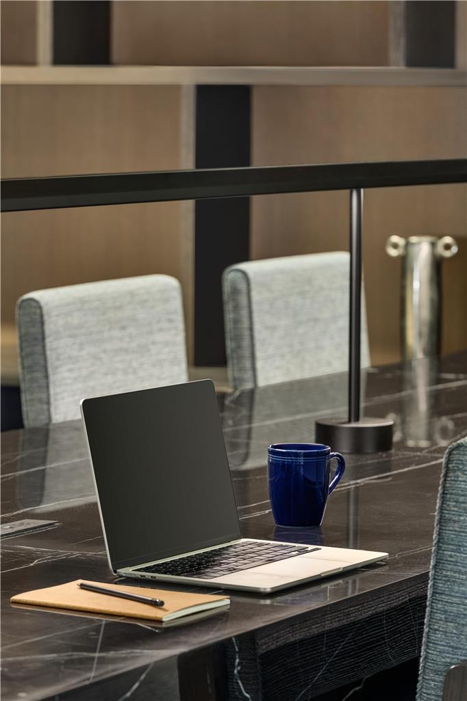 Hilton Baltimore BWI Airport Image