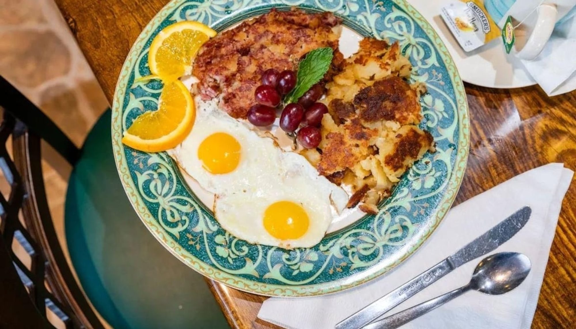 2 Eggs with Corned Beef Hash