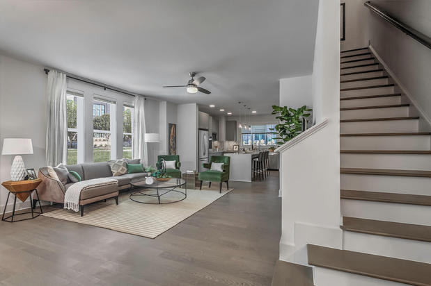 Images Camden Grandview Apartments and Townhomes