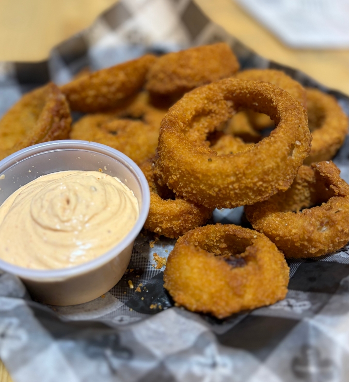 Onion Rings App w/4oz Spicy Aioli