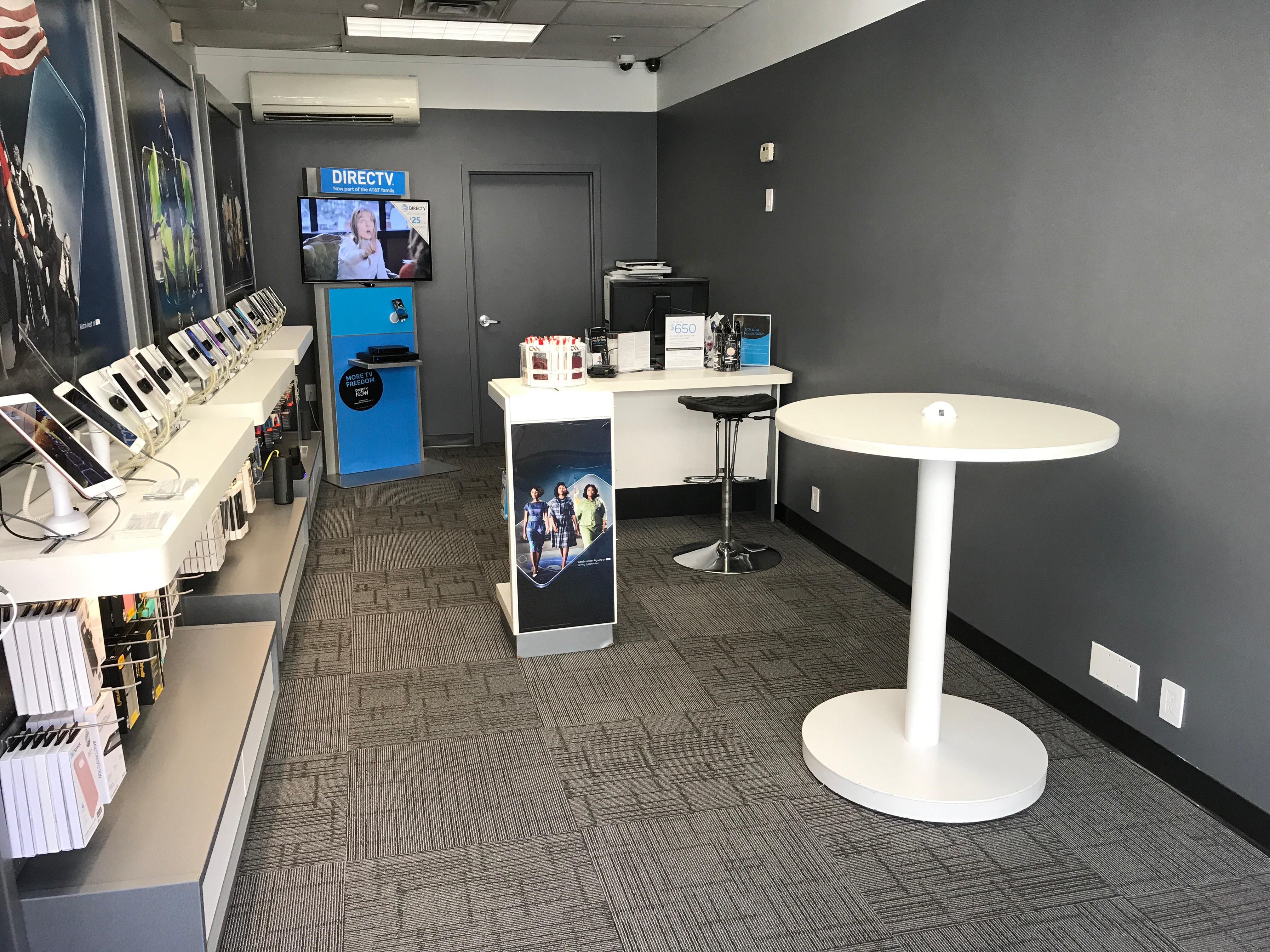 AT&T Store Photo