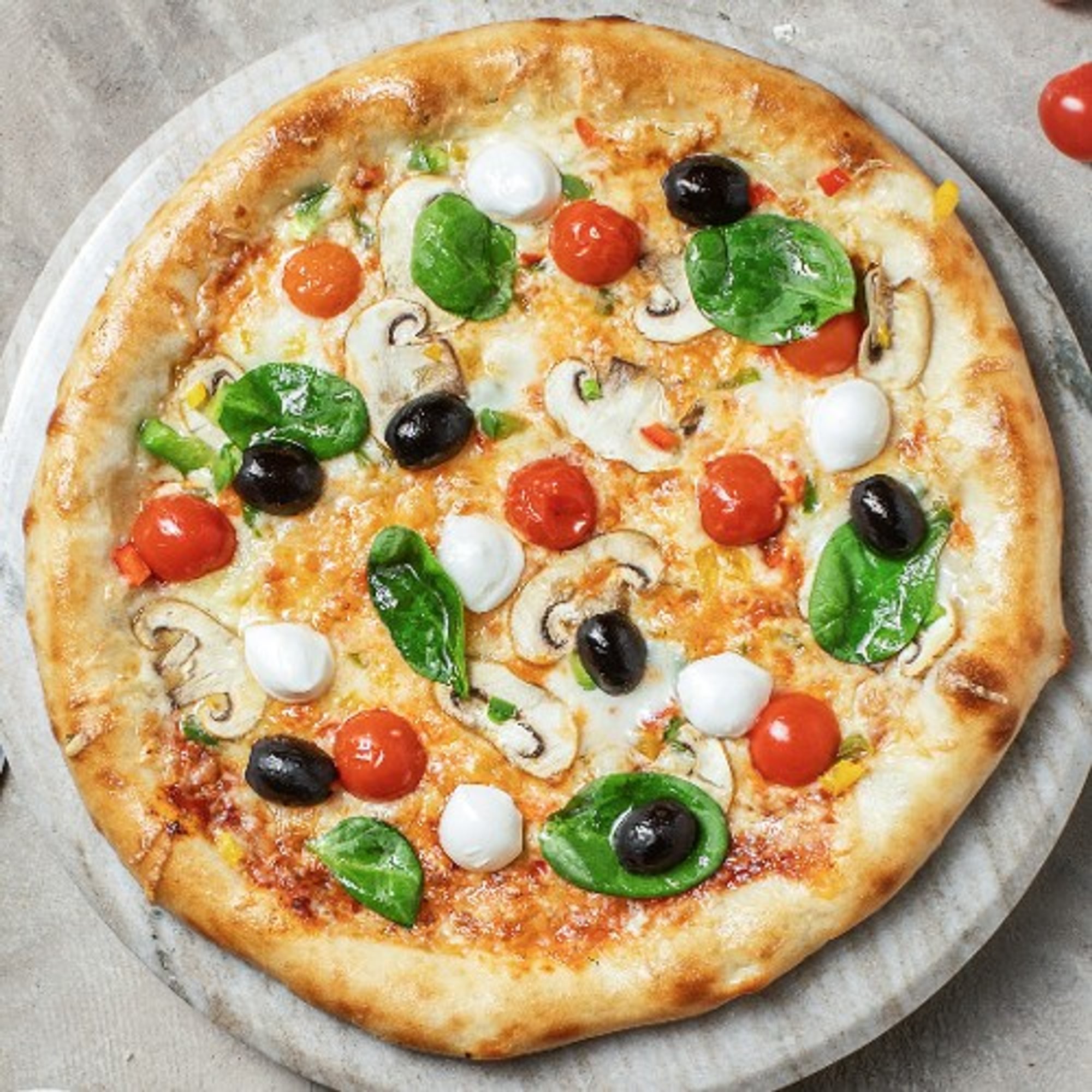 Mediterranean White Pizza