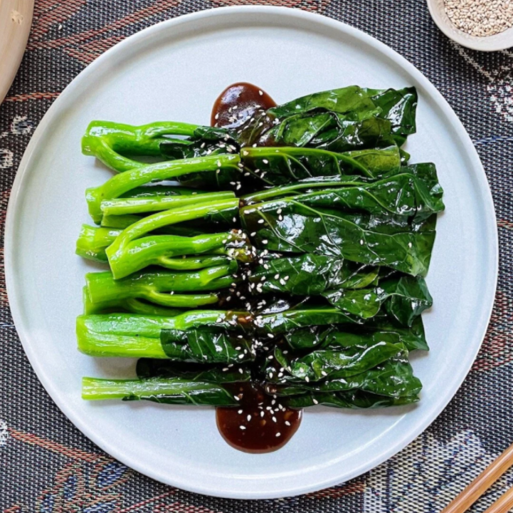 Steamed Chai Sum 蚝油菜心