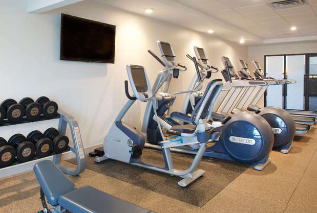 Images Embassy Suites by Hilton Philadelphia Airport