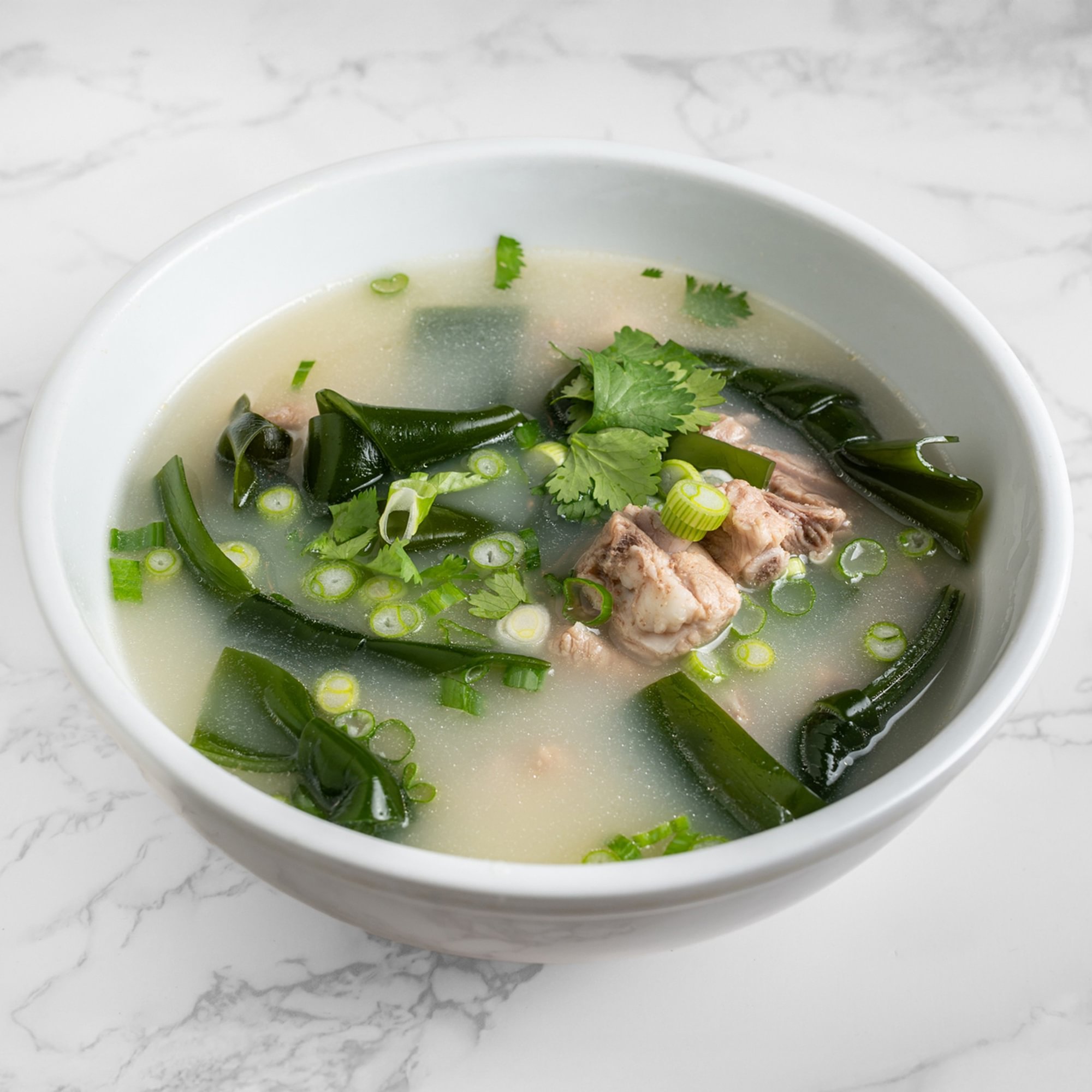 海带排骨汤 / Kelp and Pork Rib Soup