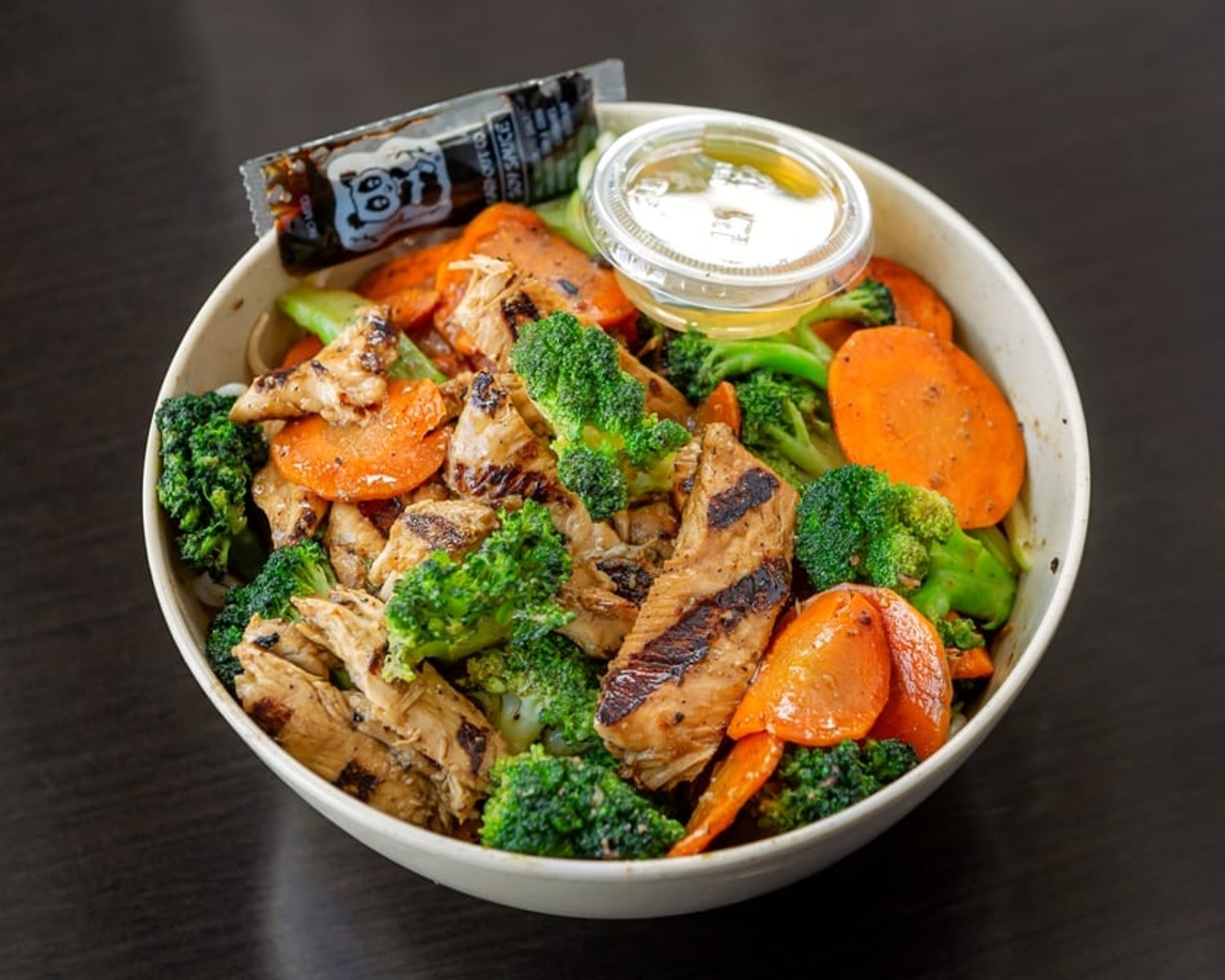 B8. Chicken Stir Fry Noodle Bowl