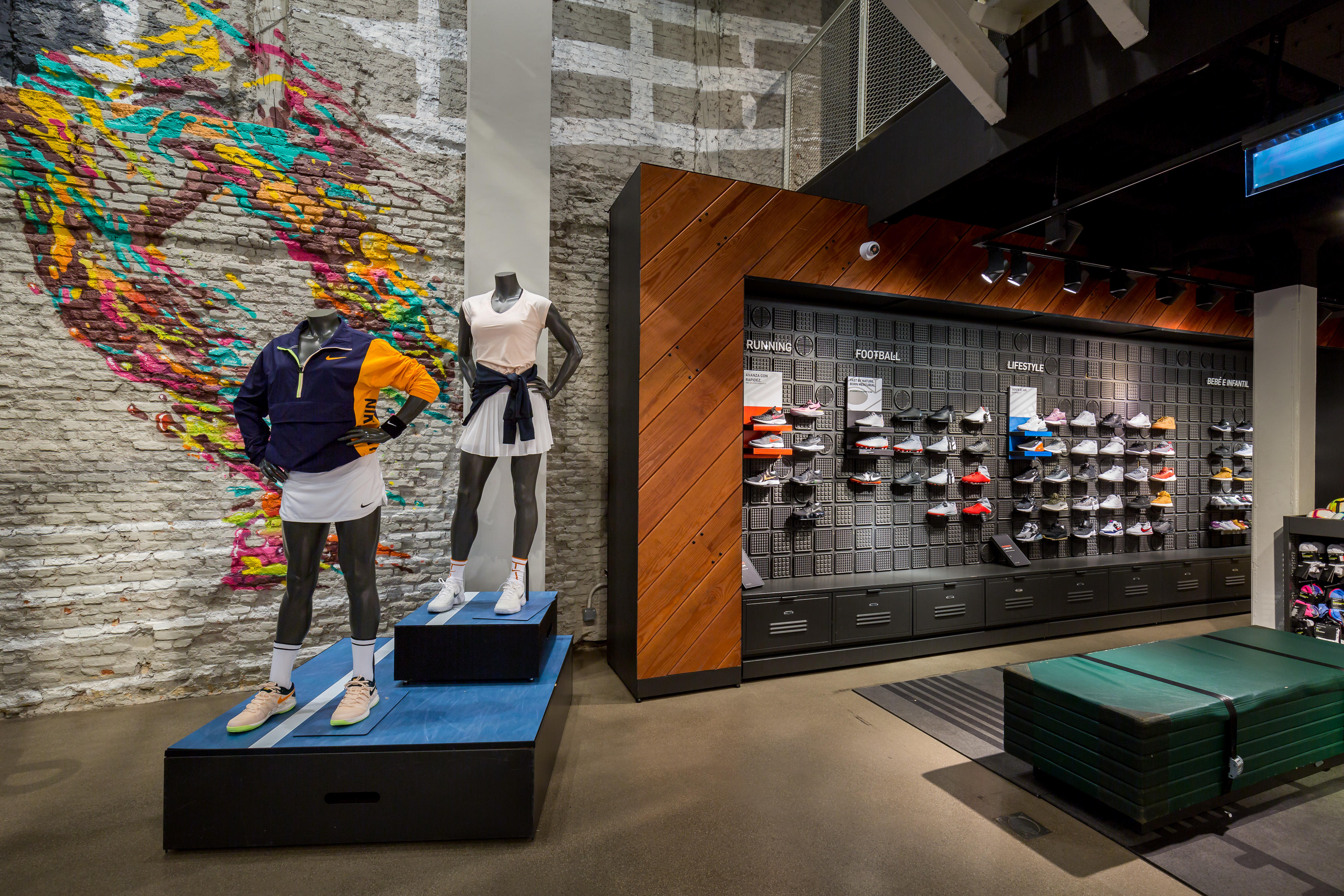 Images Nike Store Serrano