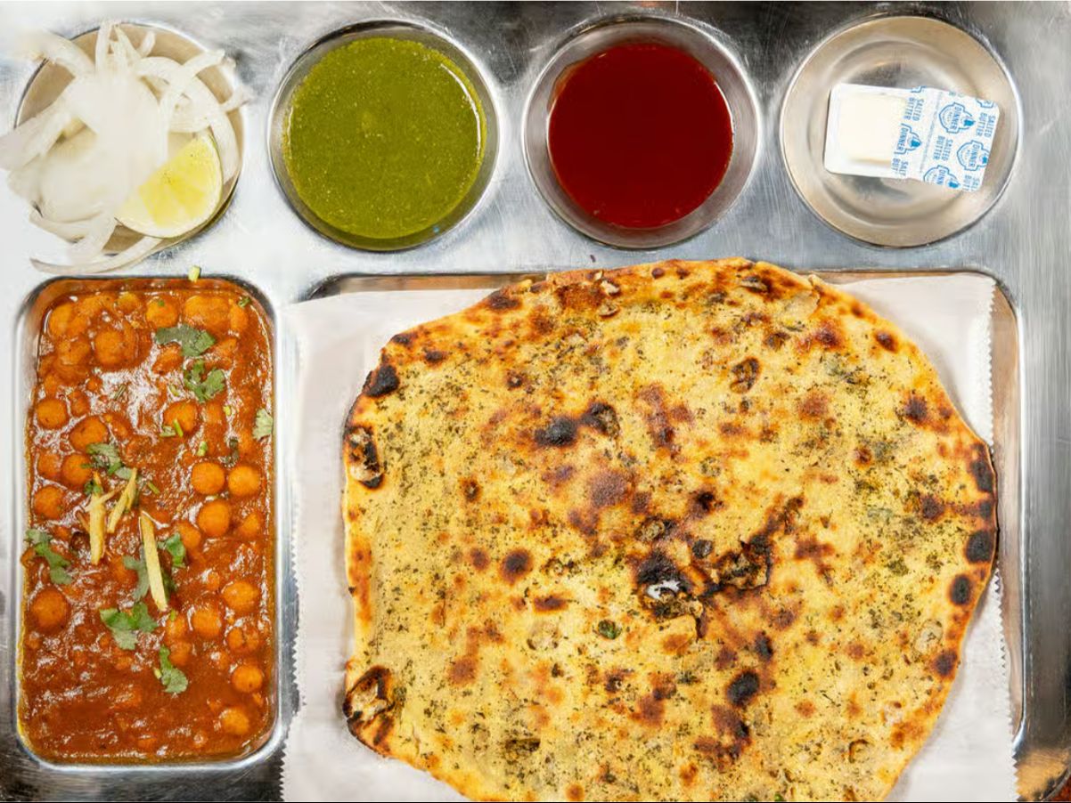 Amritsari Kulcha (1pc)