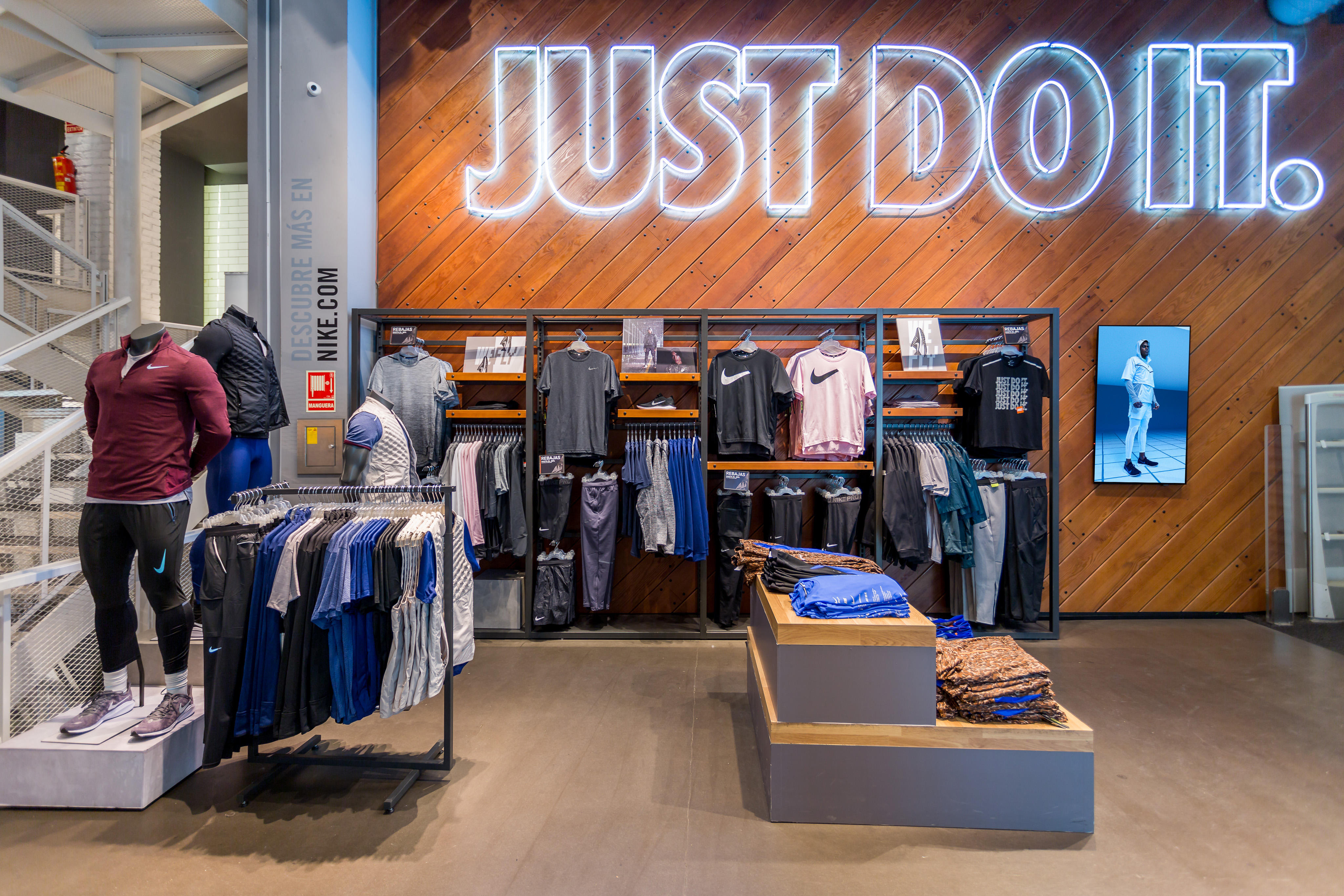 Images Nike Store Gran Via