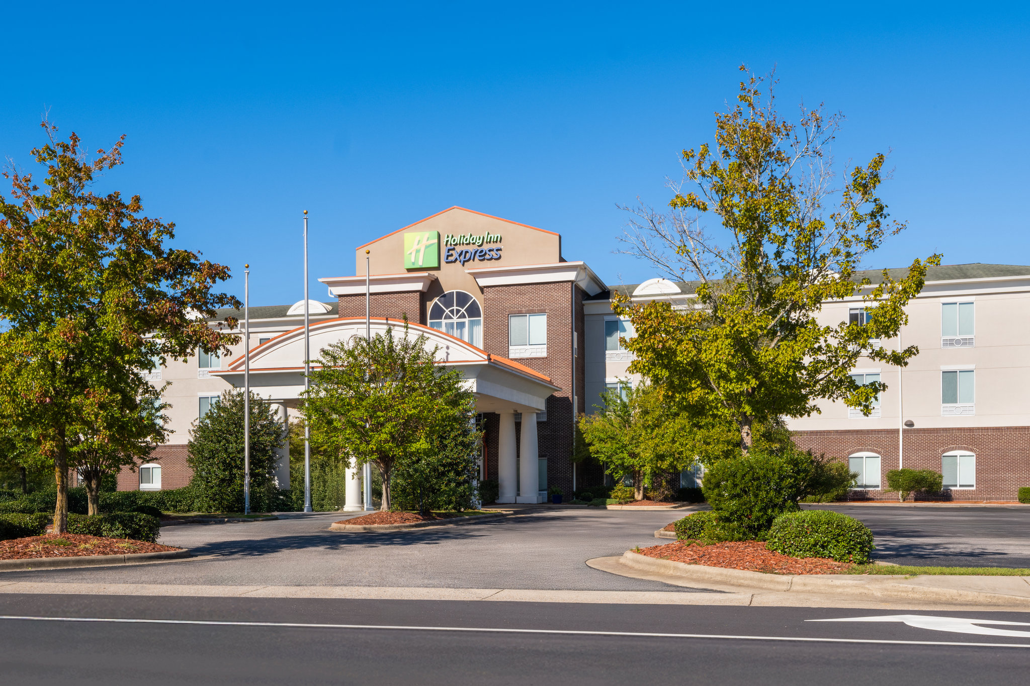 Holiday Inn Express Pembroke by IHG Image