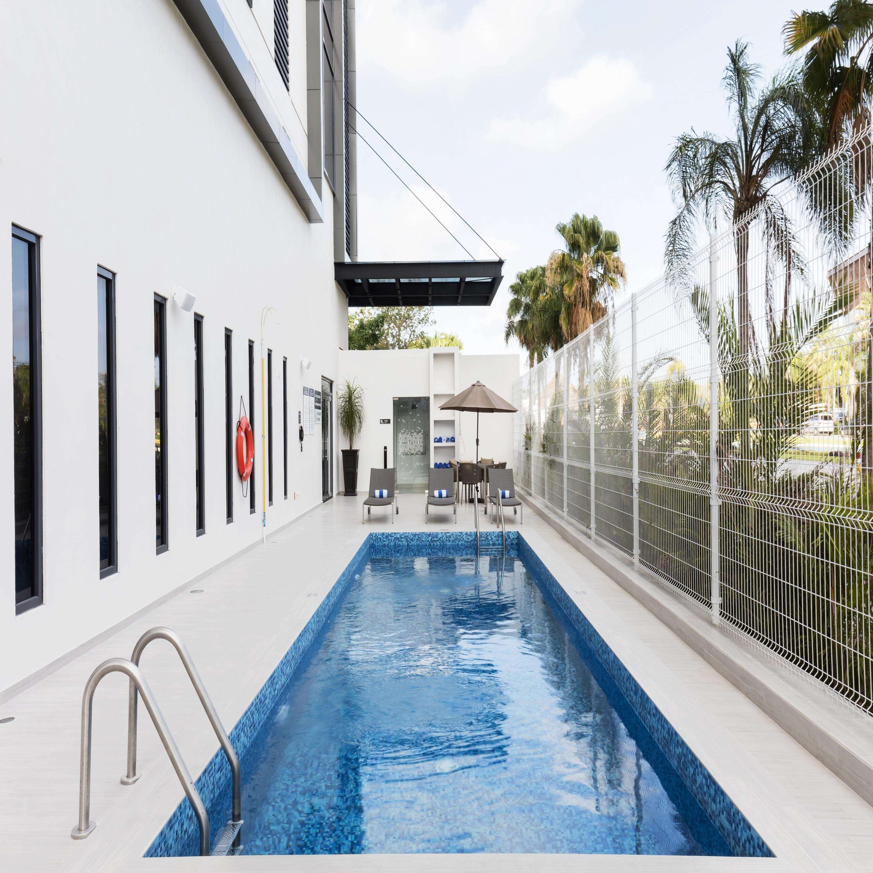Images Hampton Inn by Hilton Cancun Cumbres