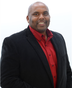 Farmers Insurance - Louis Pinnock Logo