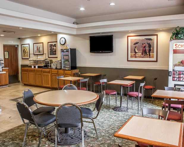 Images Comfort Inn & Suites