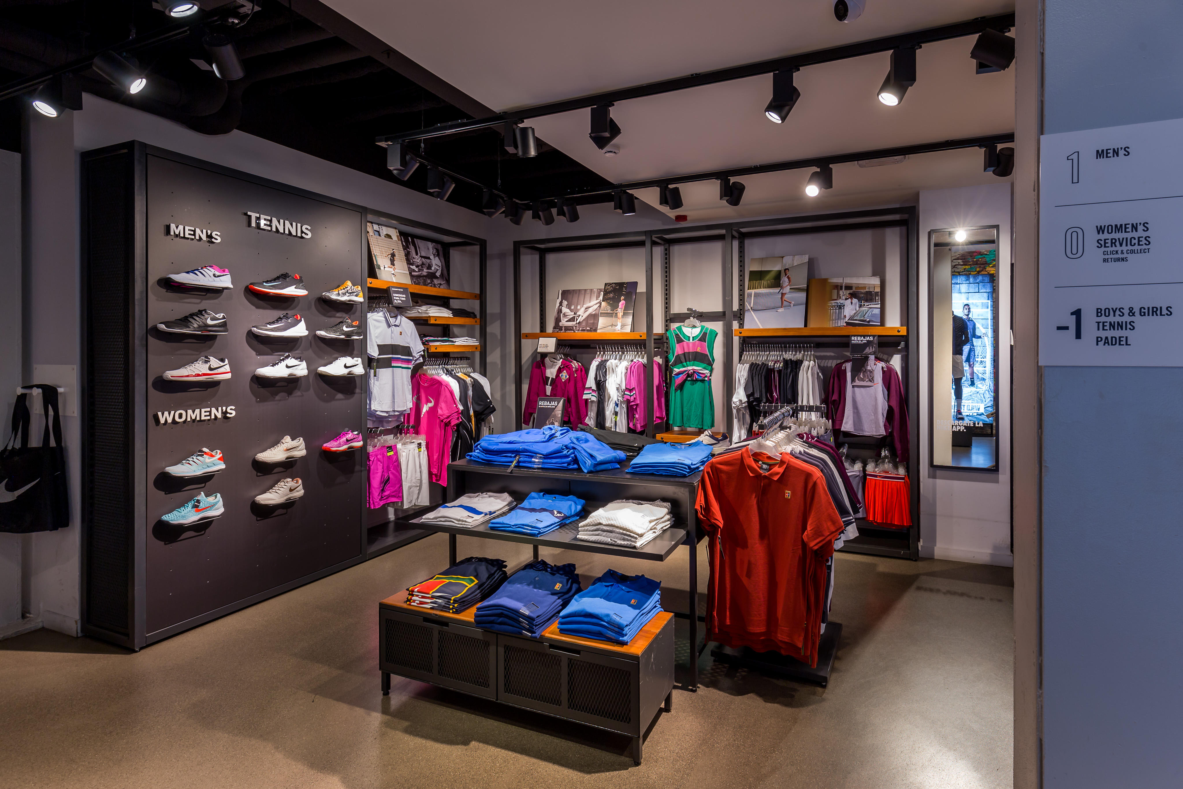 Images Nike Store Serrano