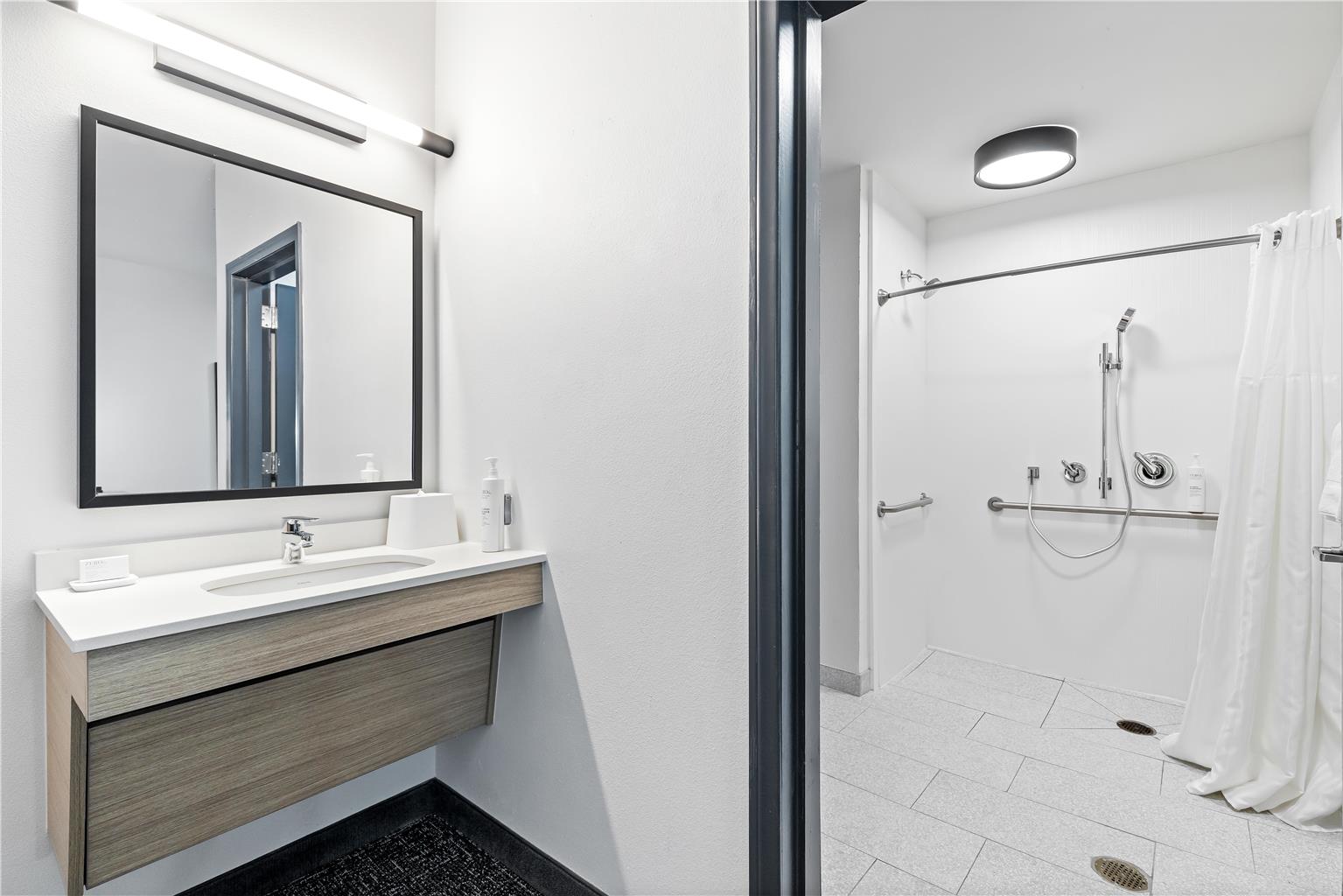 Spark by Hilton Redlands Image