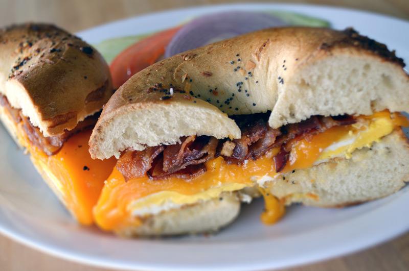 Siegel's Bagelmania Airport Image