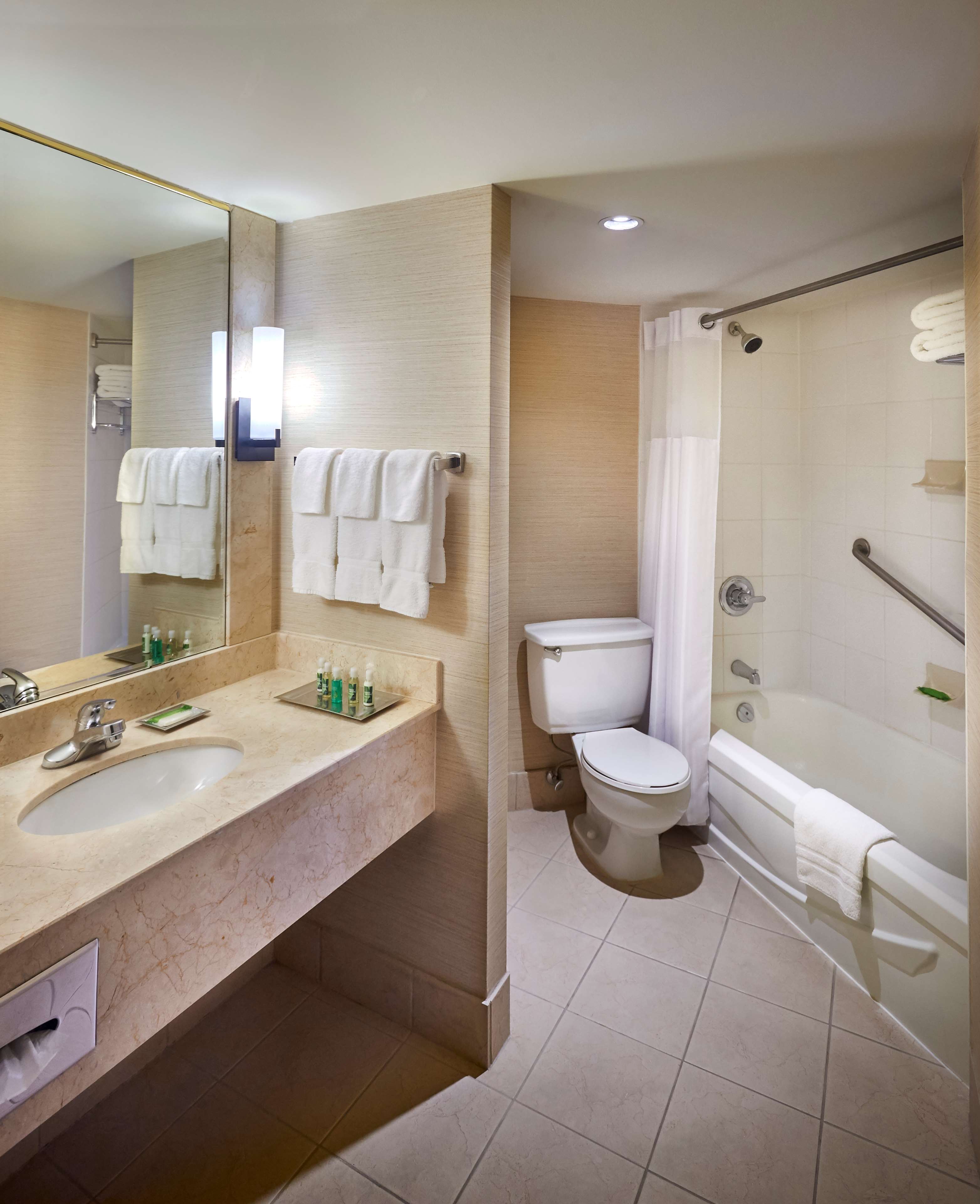 Images Best Western Plus Waterfront Hotel