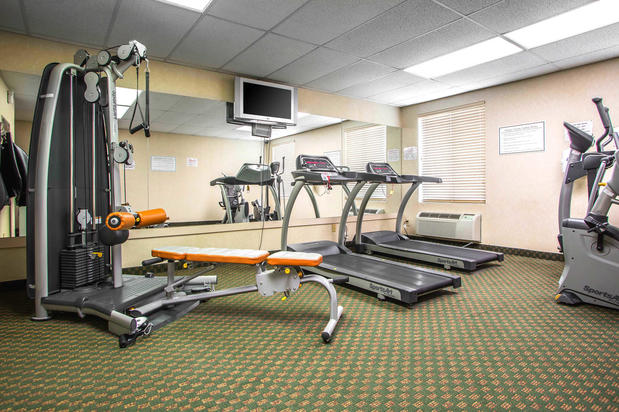 Images Clarion Hotel & Conference Center