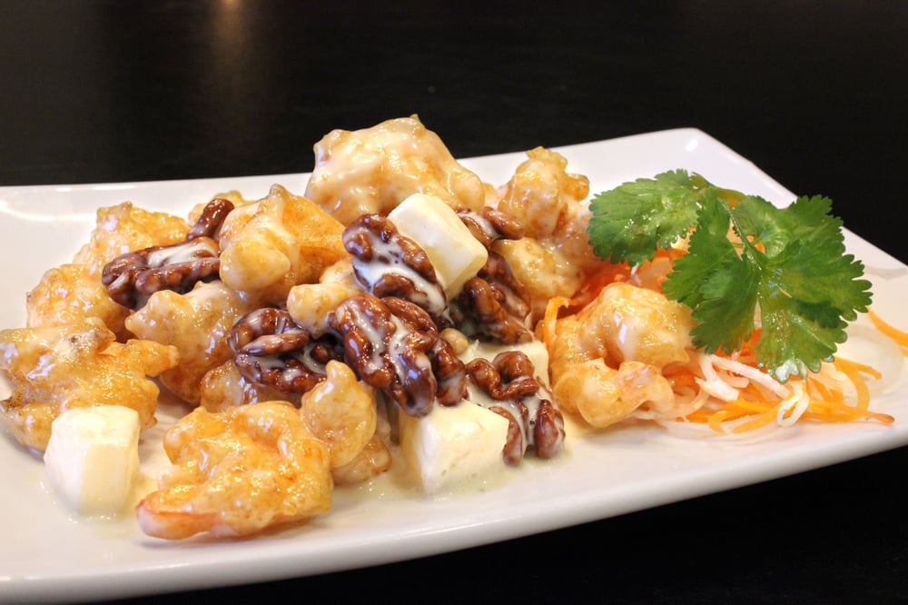 (L) Candy Walnut Shrimp