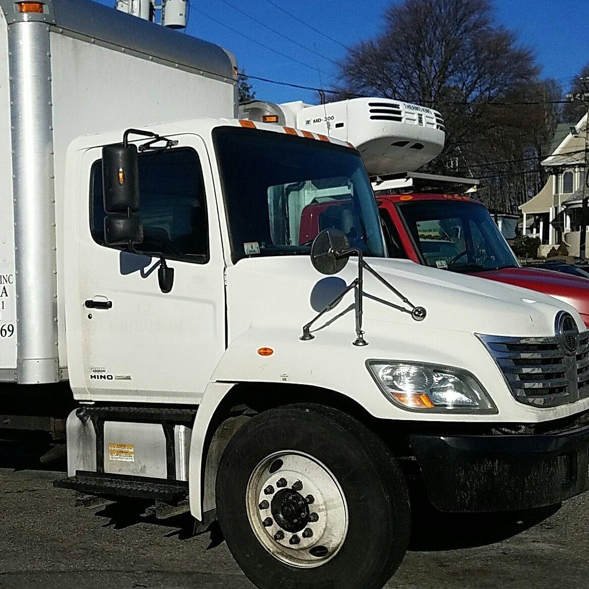 F &amp; J trucking,inc Logo