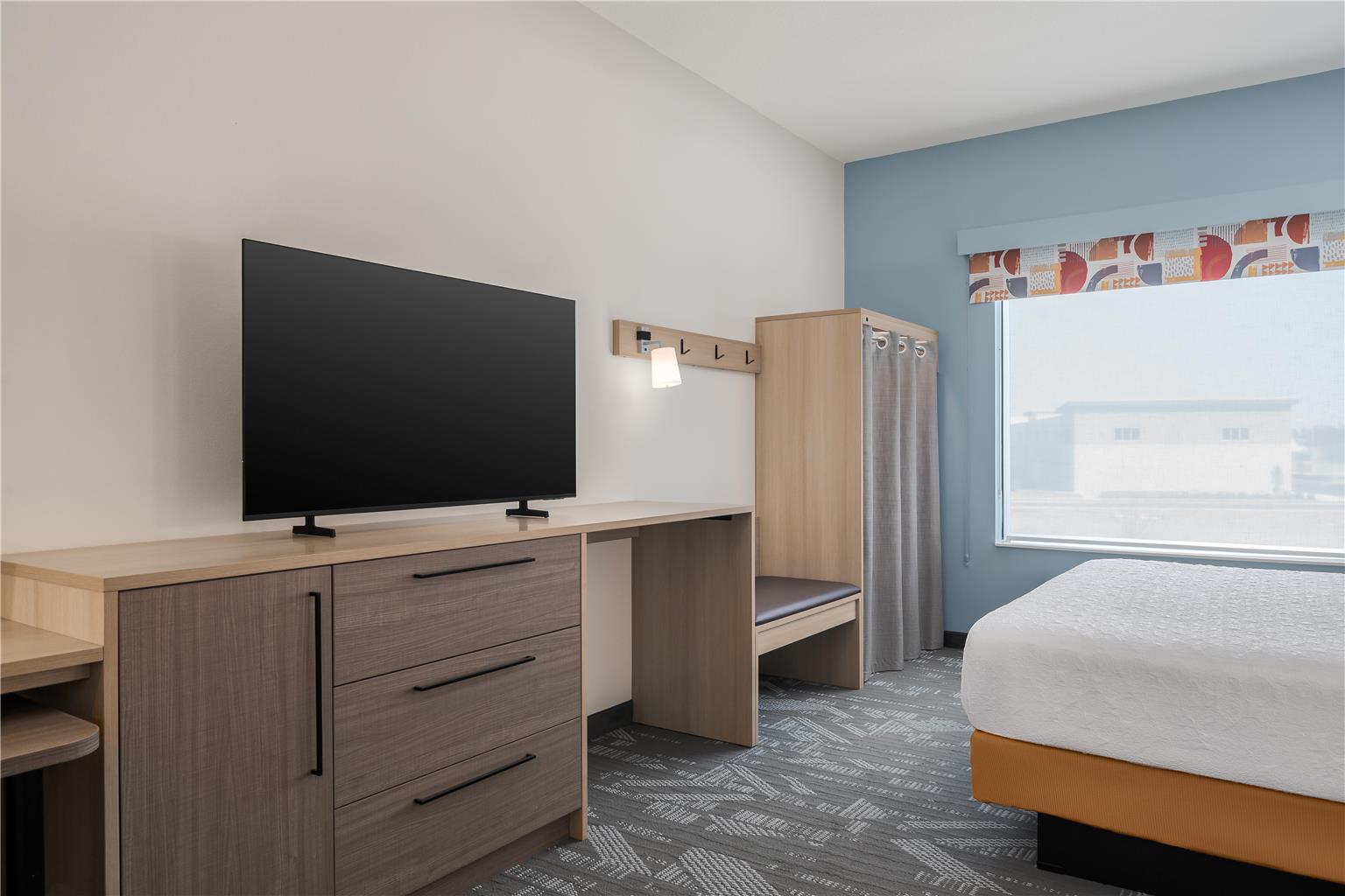 Home2 Suites by Hilton Riverview Tampa Image