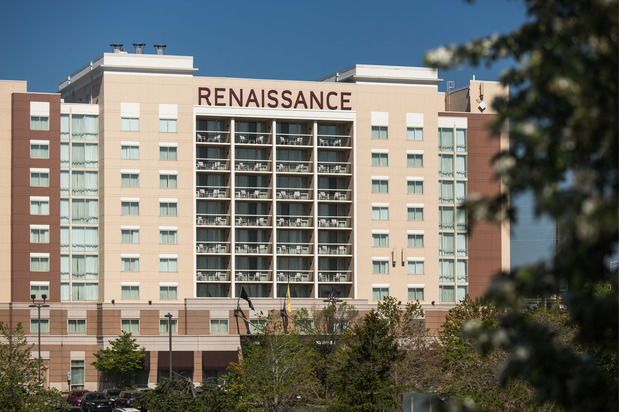 Images Renaissance Meadowlands Hotel