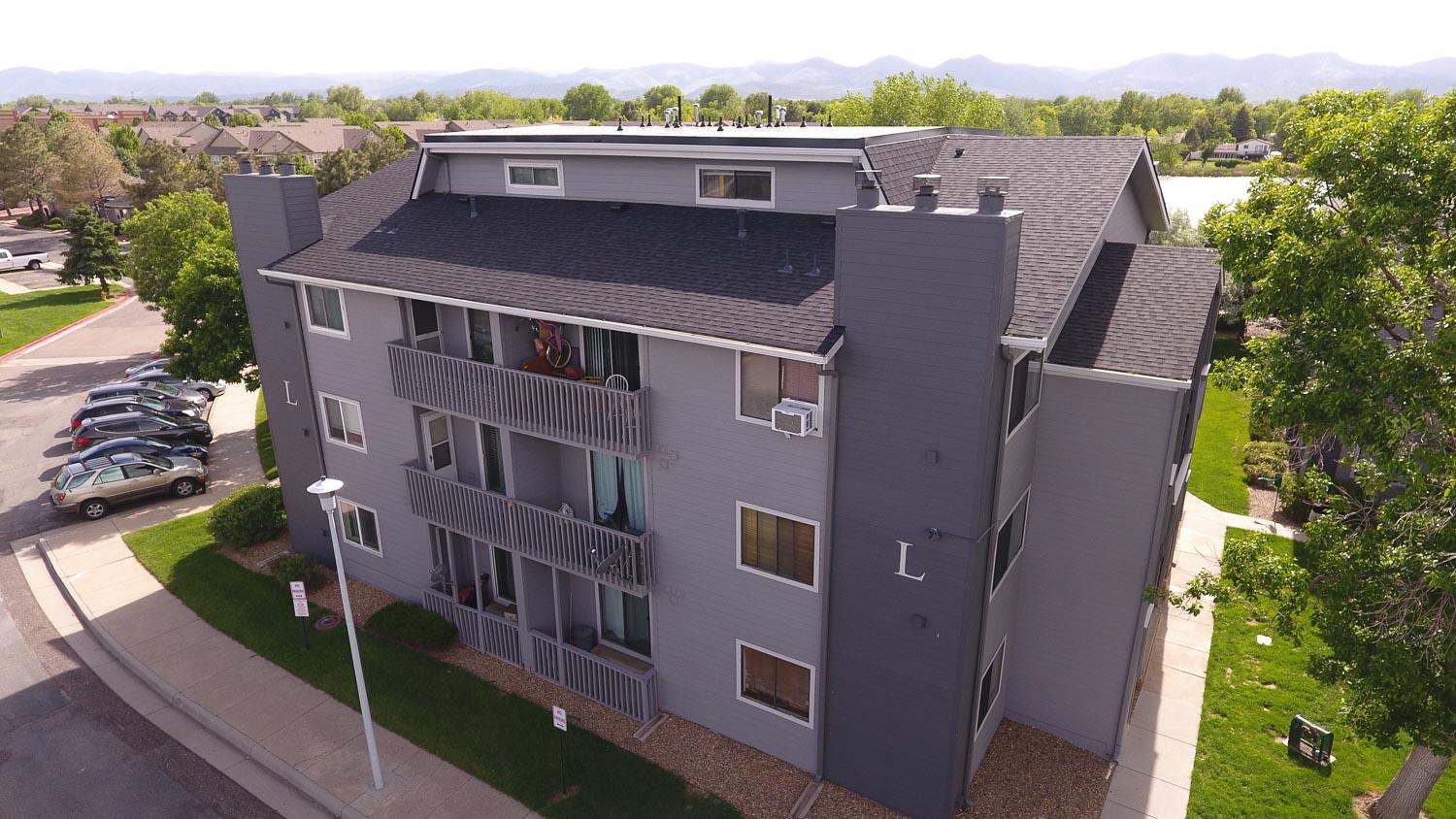 ELK Roofing & Construction Image