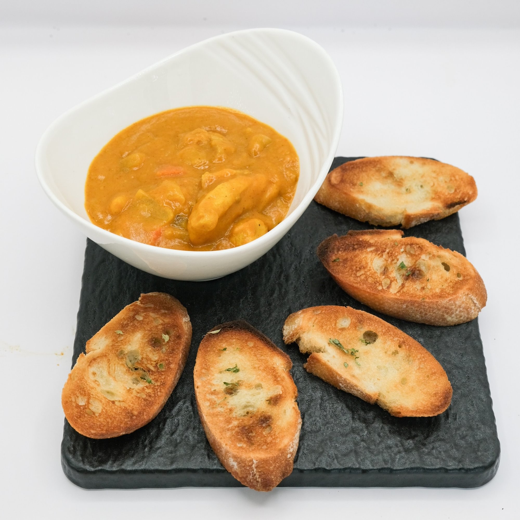 Chicken Curry w/ Bagguettes (5 pcs)