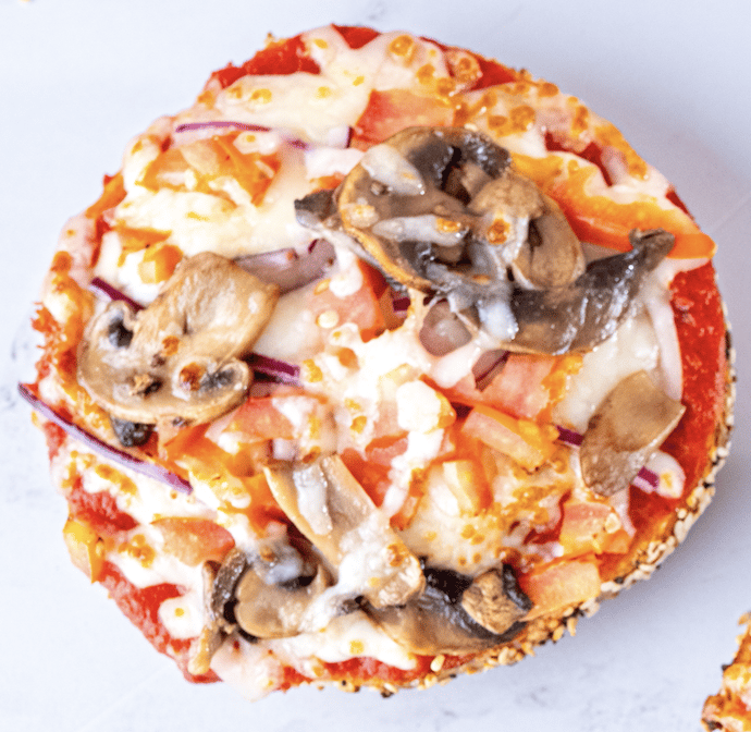 Veggie Pizza Bagels