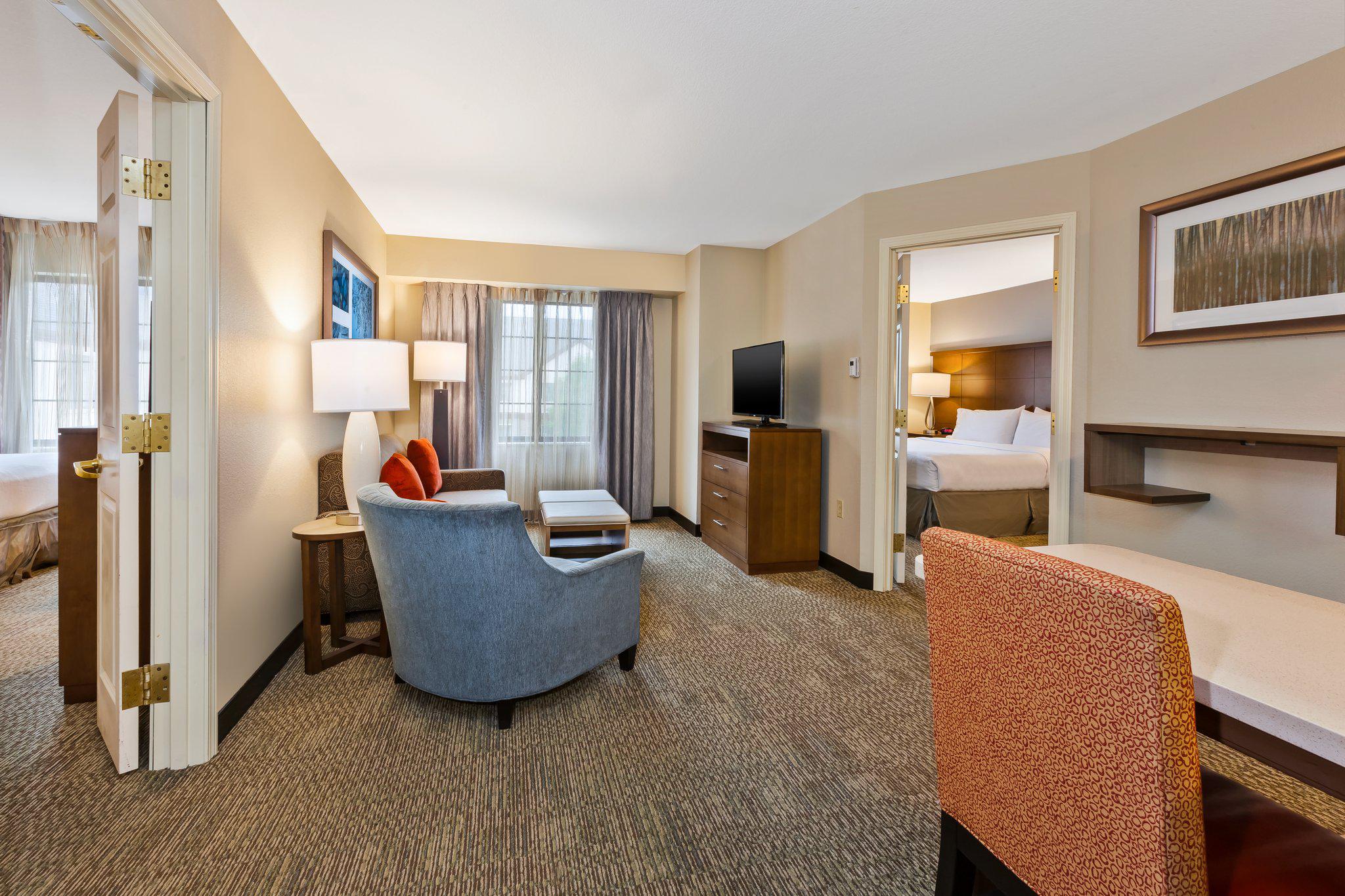 Staybridge Suites Kalamazoo Photo