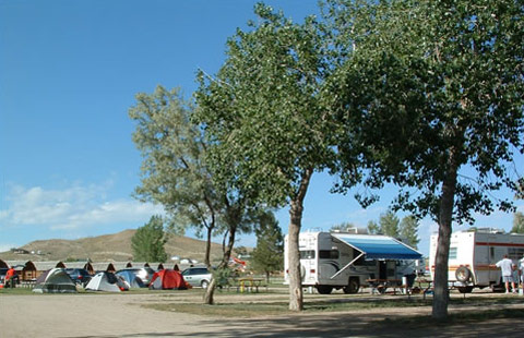Images Cody KOA Holiday