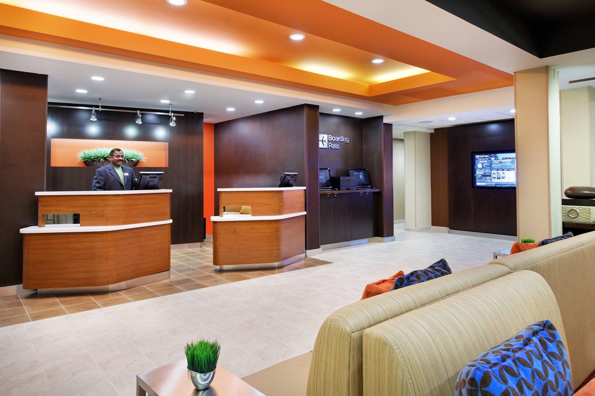 Courtyard by Marriott Tallahassee North/I-10 Capital Circle Photo