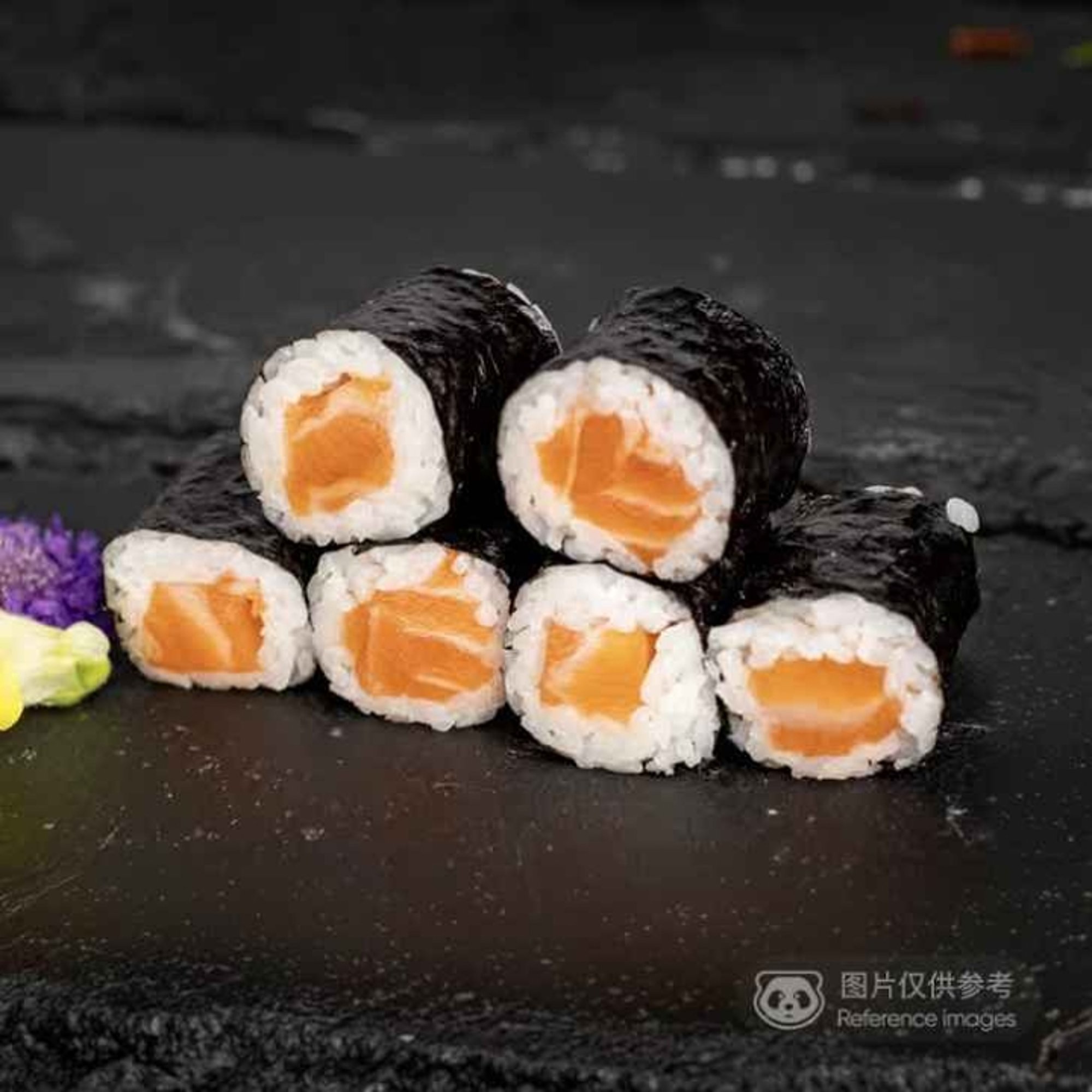 Salmon Mono Maki Roll
