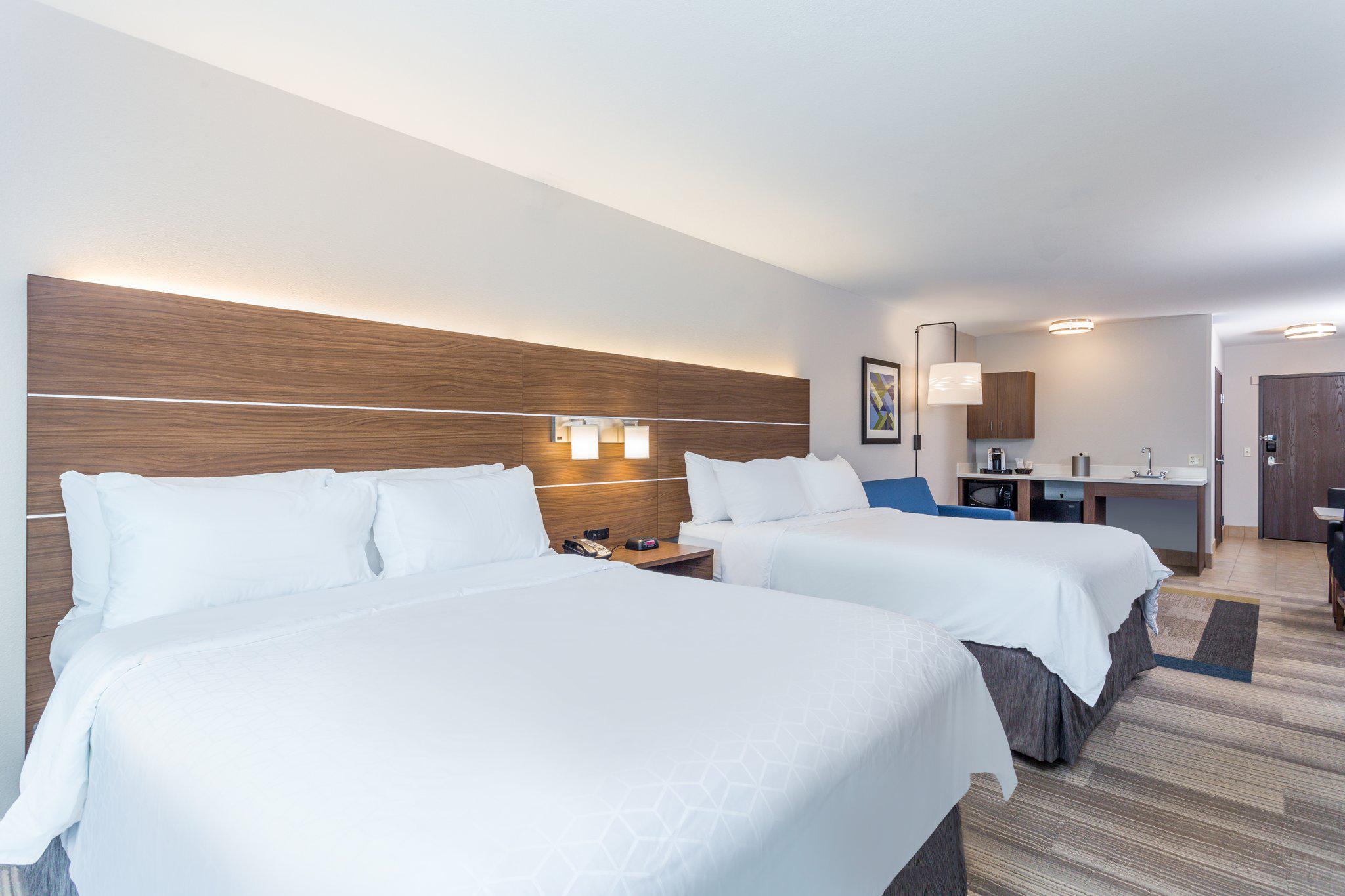 Holiday Inn Express & Suites Eau Claire North by IHG Image