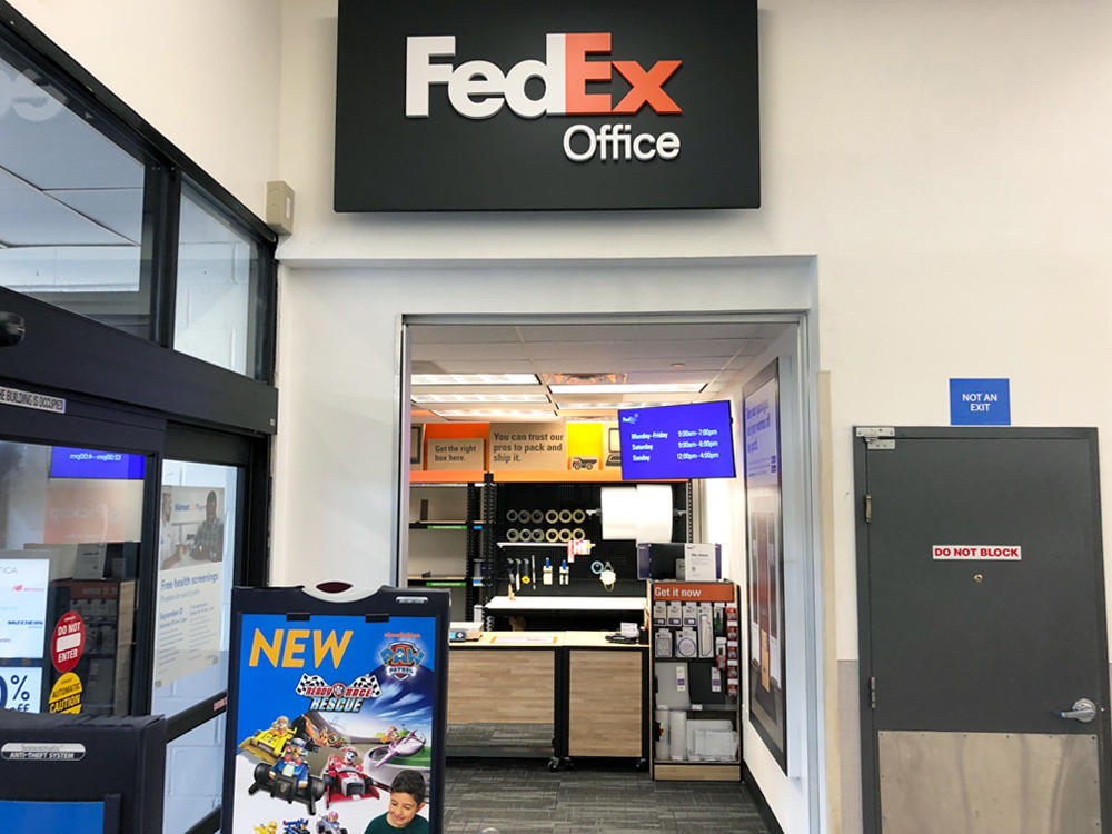 FedEx Office Print & Ship Center Photo