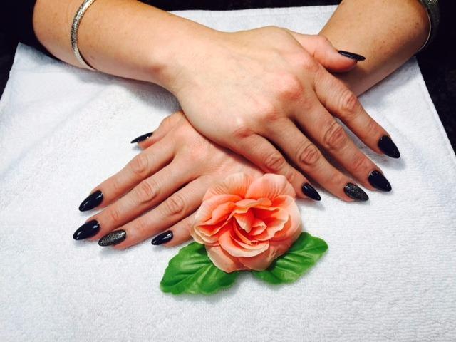 TL Nails & Spa image